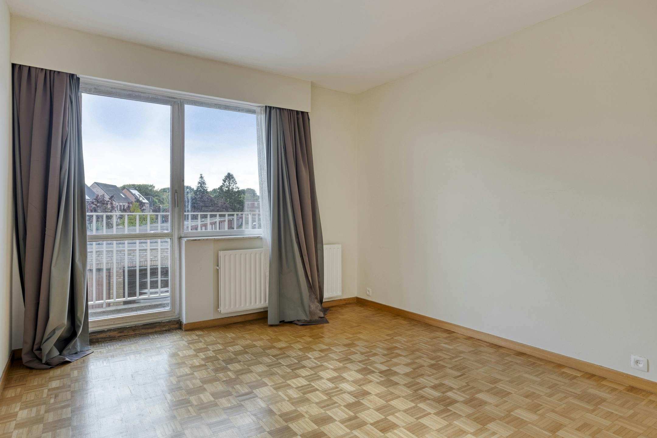  Appartement met 2 slaapkamers en garage te koop in Kapellen! foto 6