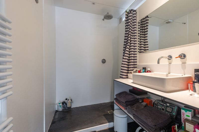 Ruime, hedendaagse woning met 3 slaapkamesr, 2 badkamers, tuin, garage...Energielabel C. foto 18