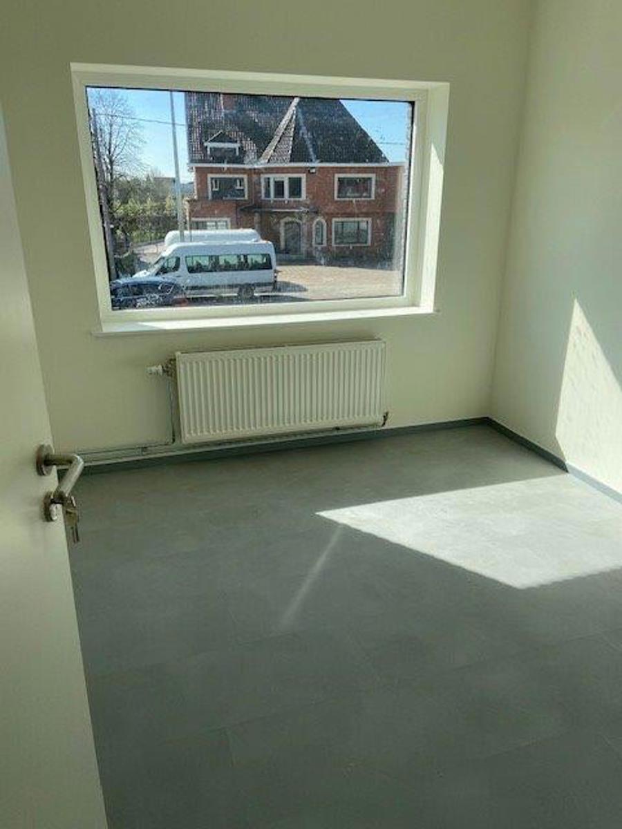 Instapklare kantoorruimte te huur in Asse, Brusselsesteenweg foto 9