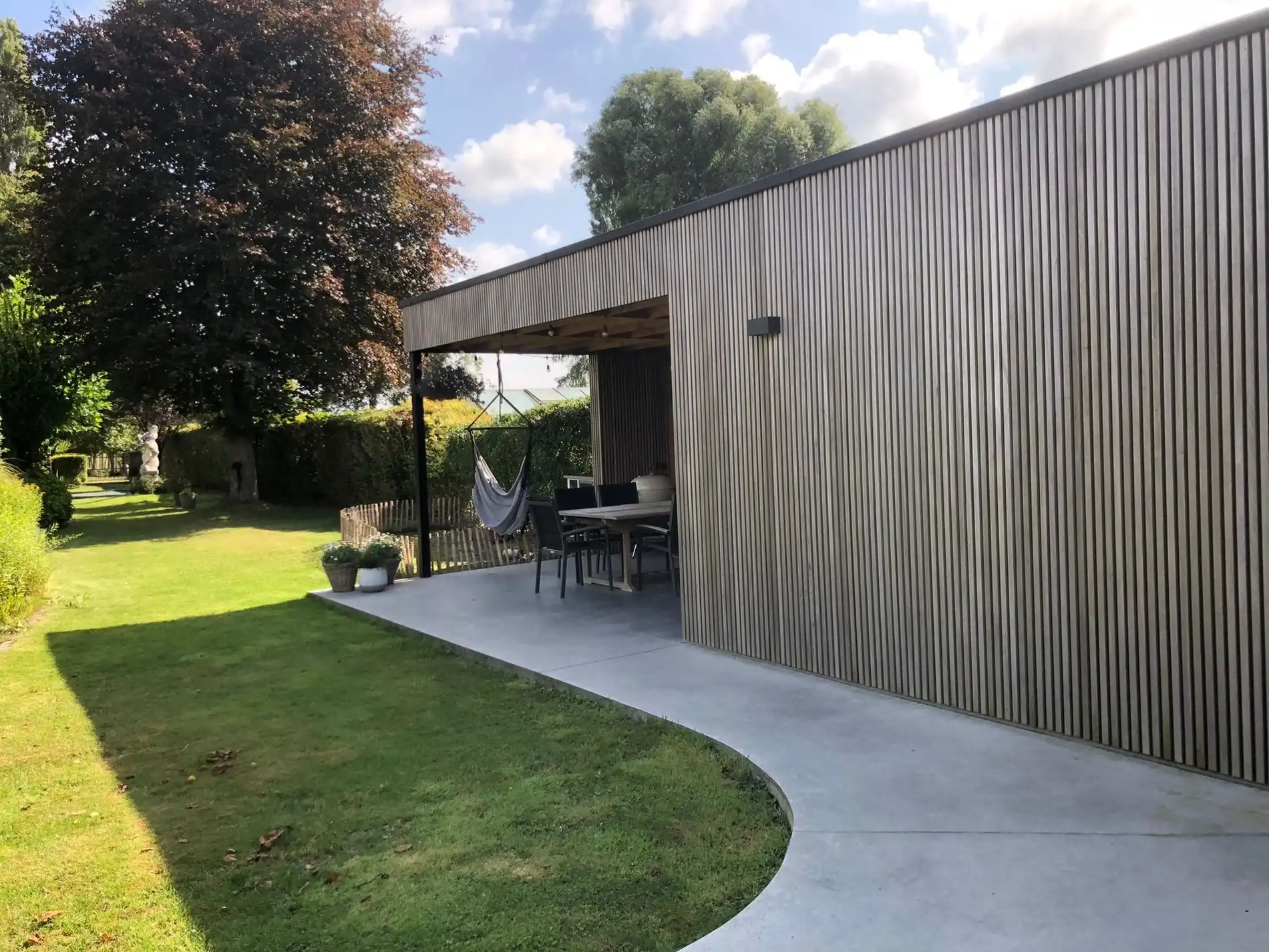 Alleenstaande woning met 5 slaapkamers en diepe tuin te Zarren foto 5