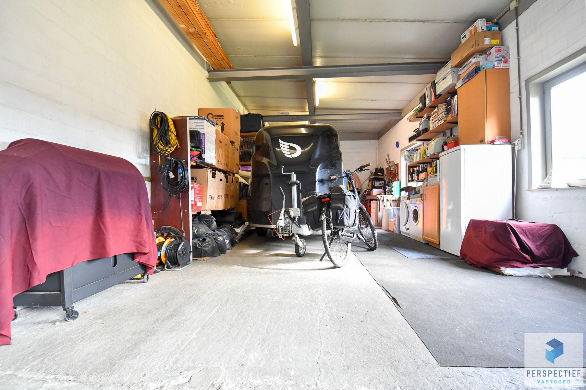 INSTAPKLARE WONING met RUIME LOODS/ OPSLAGRUIMTE/GARAGE foto 6