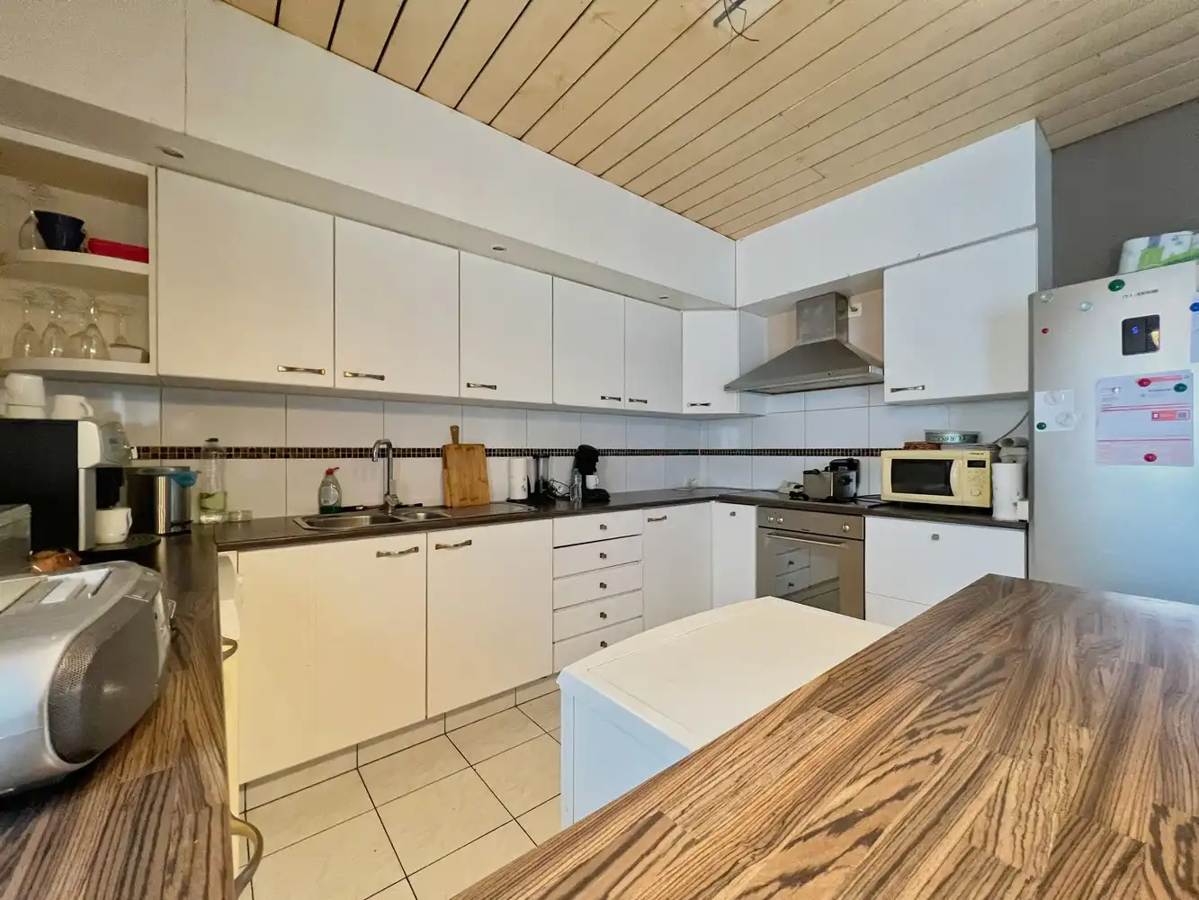 Instapklare, lichtrijke woning met 2 slpks en tuin foto 4