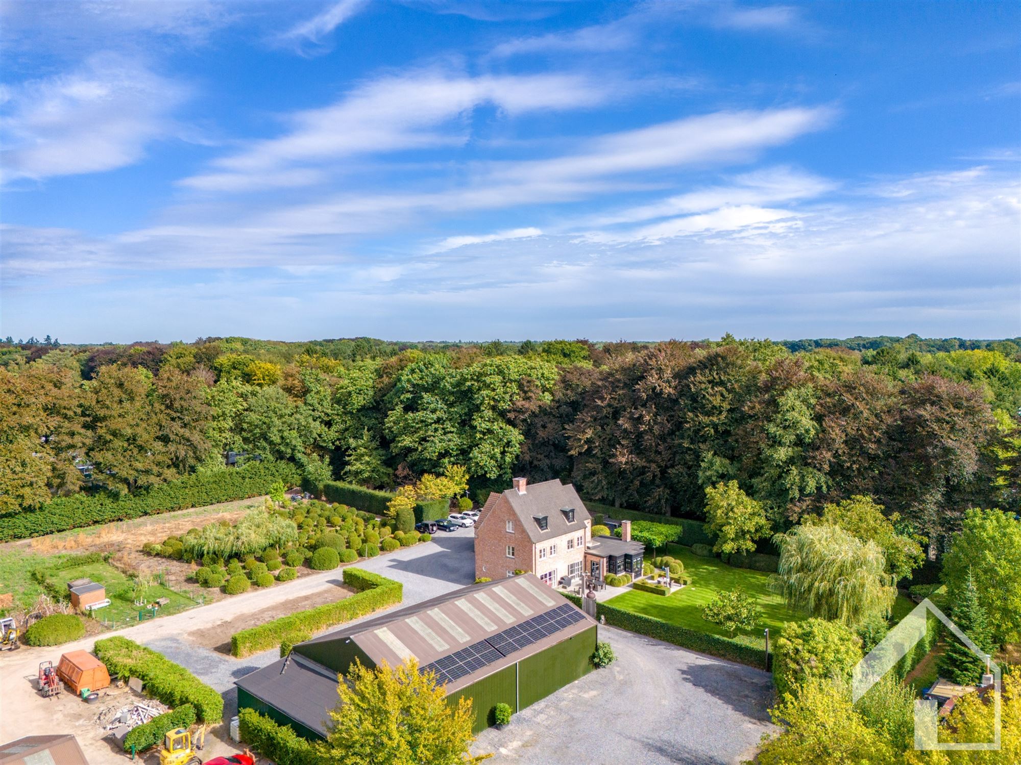Exclusieve villa met loods, prachtige tuin en topafwerking op ruim 7.400 m²  foto 53