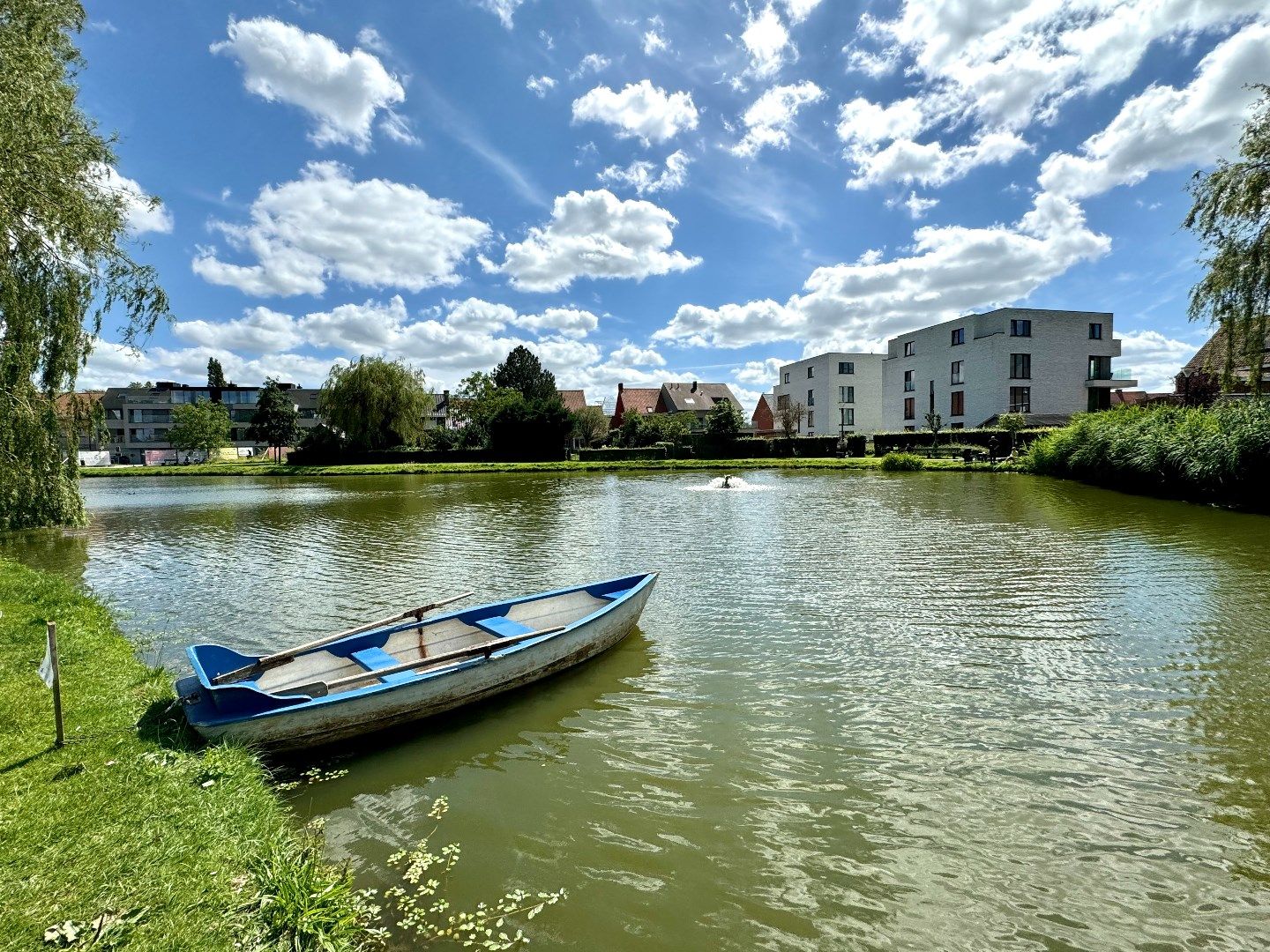 NIEUWBOUW APPARTEMENT MET 2 SLPKS EN RUIM TERRAS  foto 2