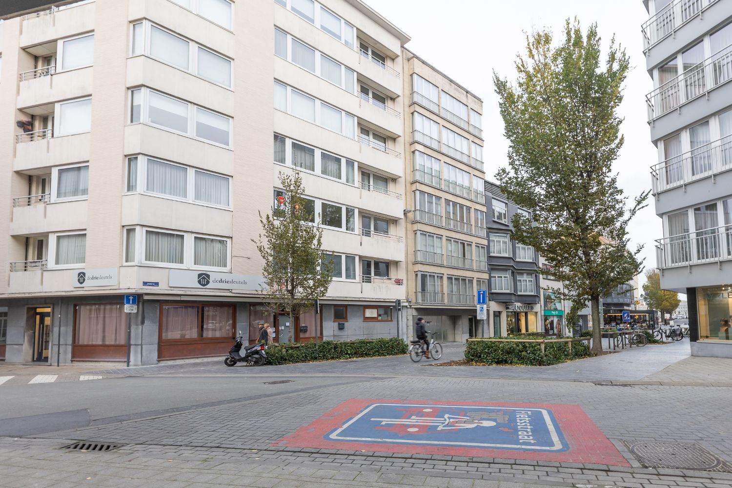 Gerenoveerd twee slaapkamer appartement op centrale ligging te Oostende foto 19