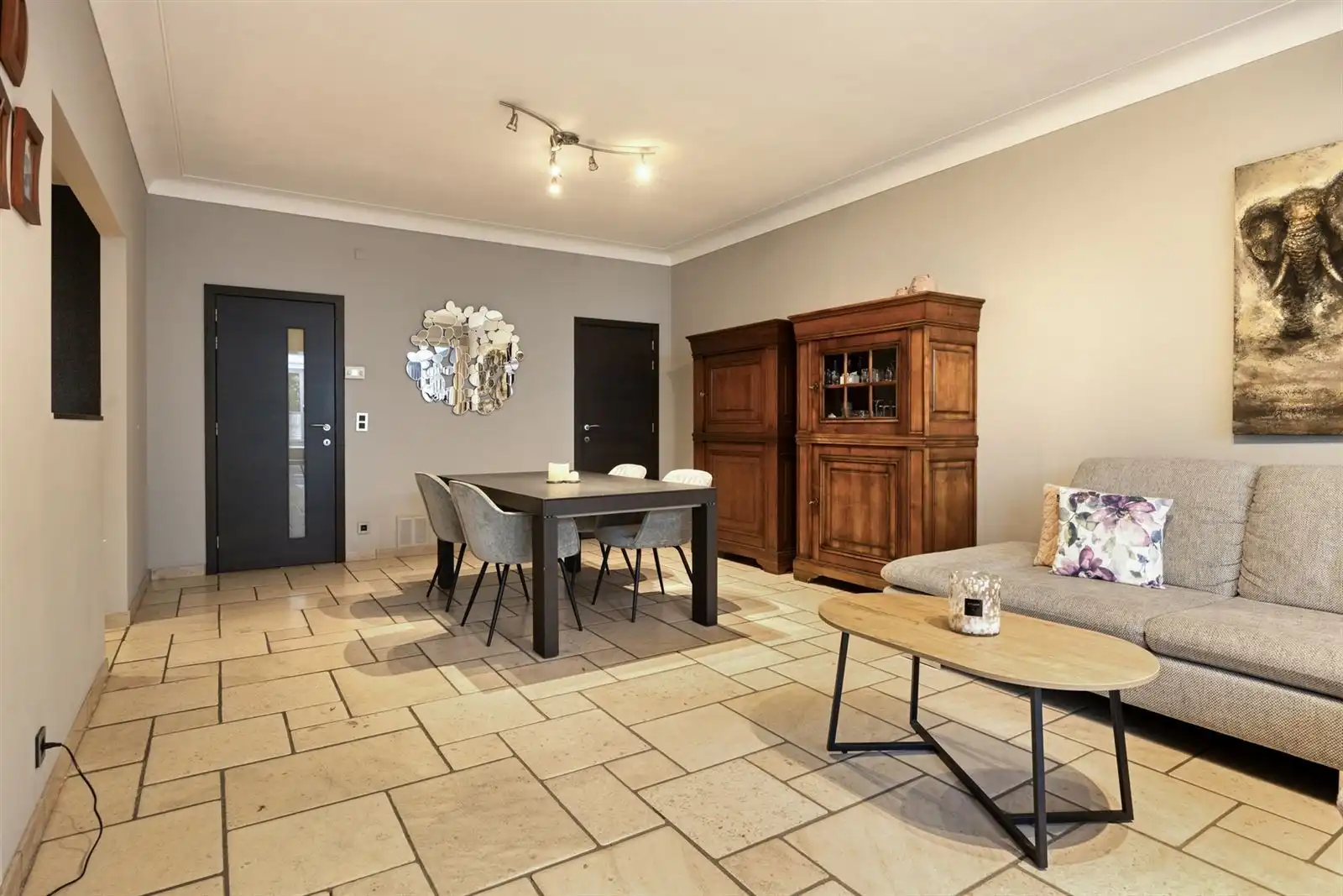 Uniek aanbod in Wilrijk: appartement met handelspand, tuin en bijgebouw  foto 9