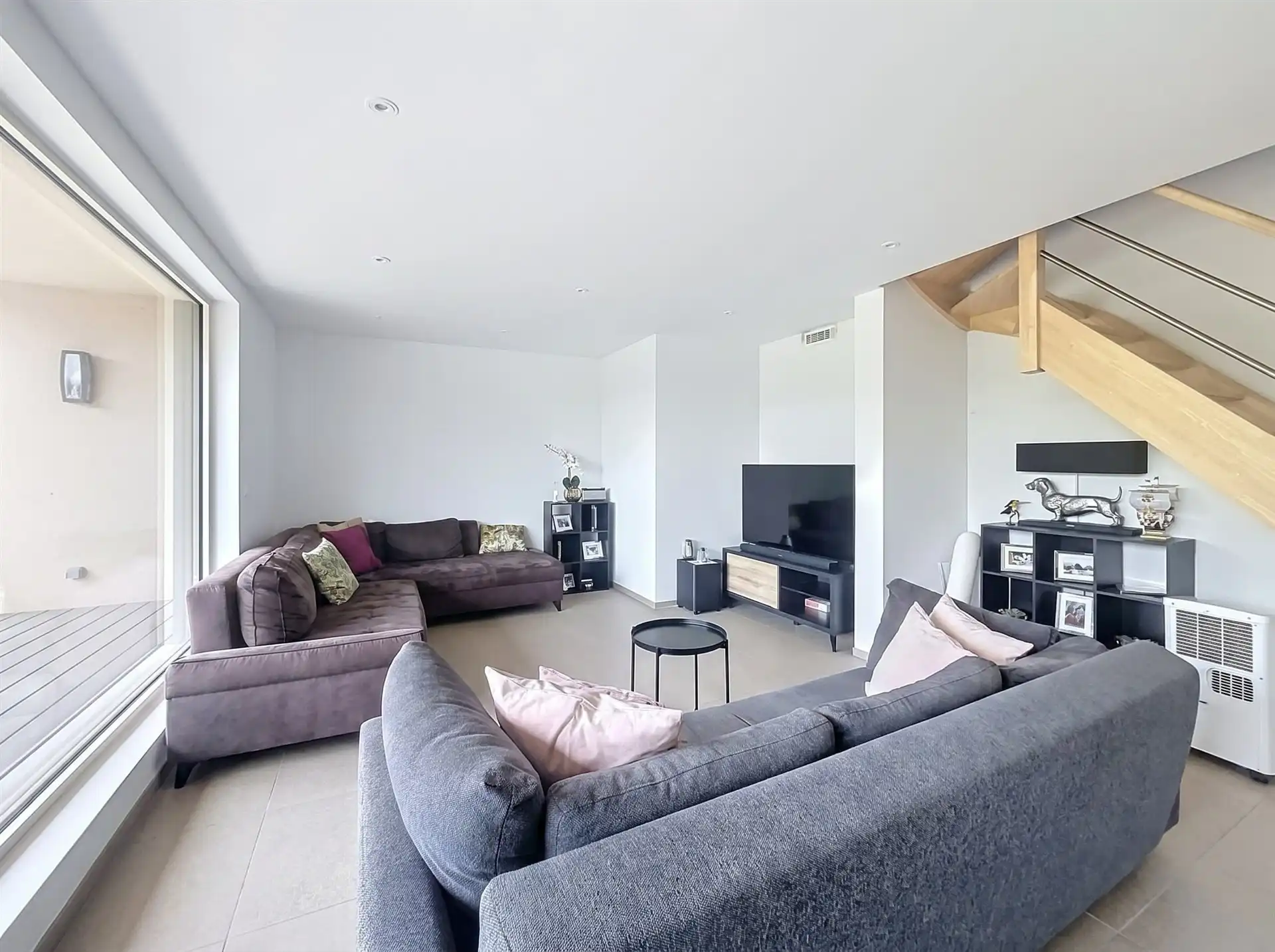 3 slaapkamer appartement met ruim terras en 2 autostaanplaatsen foto 6