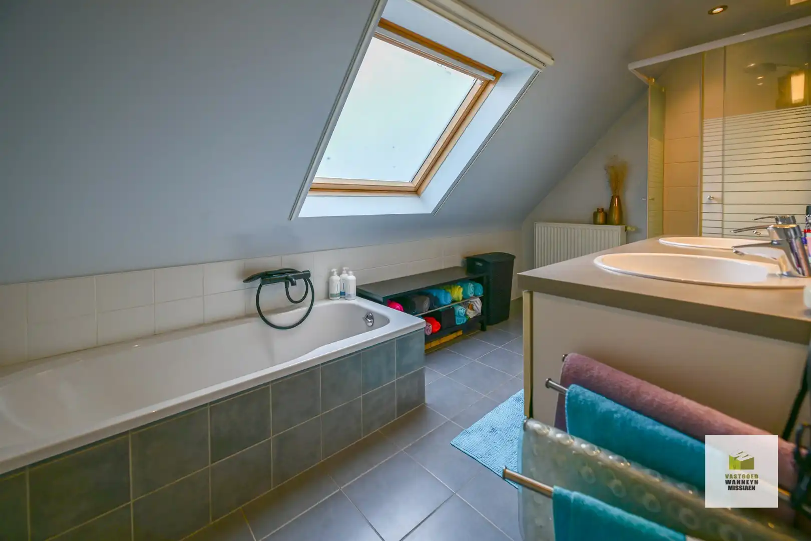 Ruime open bebouwing met 3 slpk in doodlopende straat Wingene foto 18