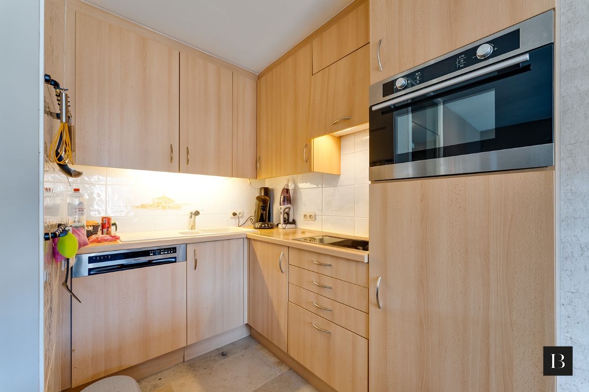 Goed onderhouden appartement met 2 slaapkamers foto 6