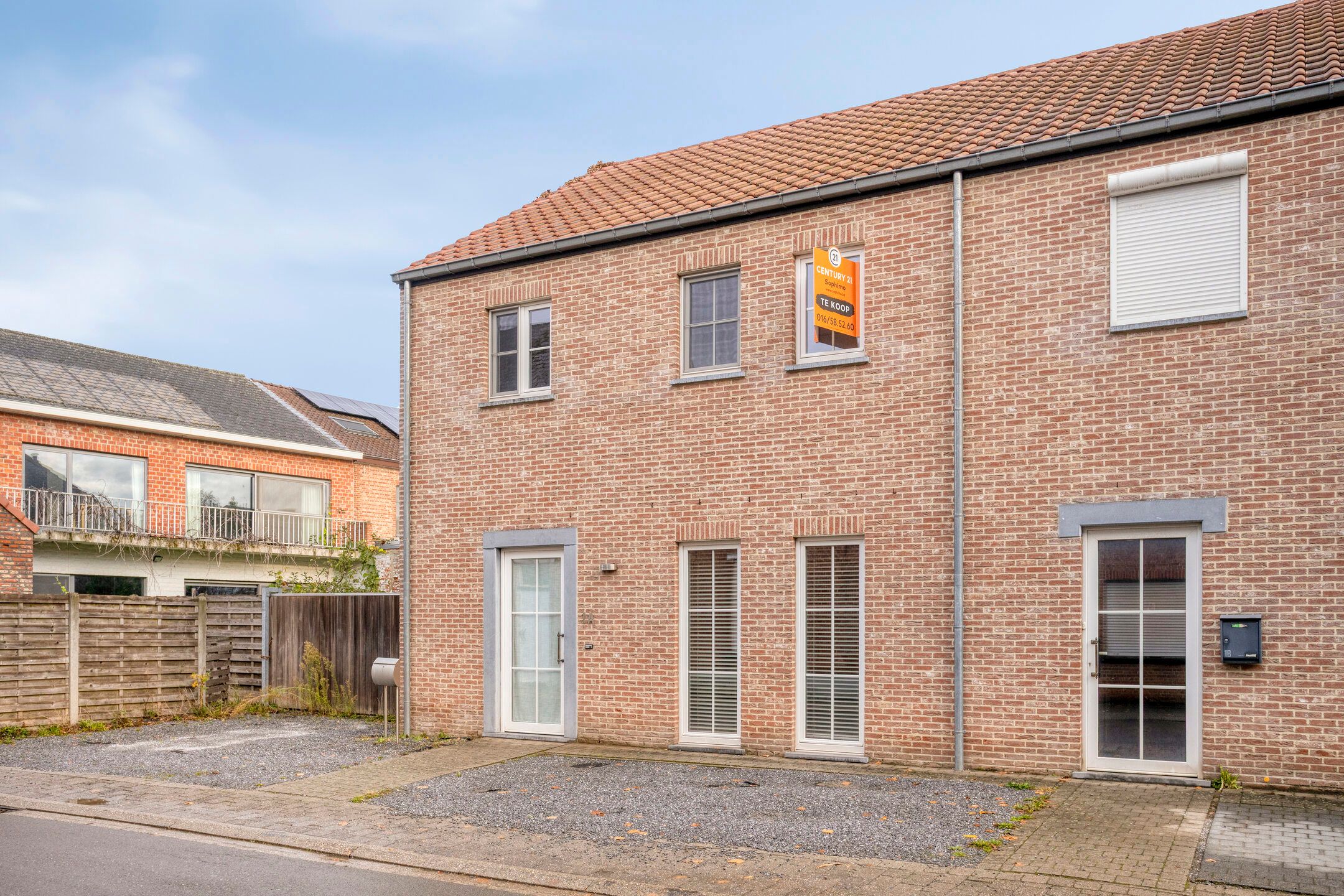 Energiezuinige woning met 3 slaapkamers in centrum Wezemaal foto {{pictureIndex}}