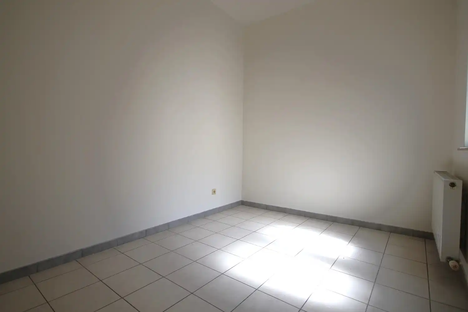 Gezellig gelijkvloers appartement te huur nabij het centrum van Sint-Truiden foto 9