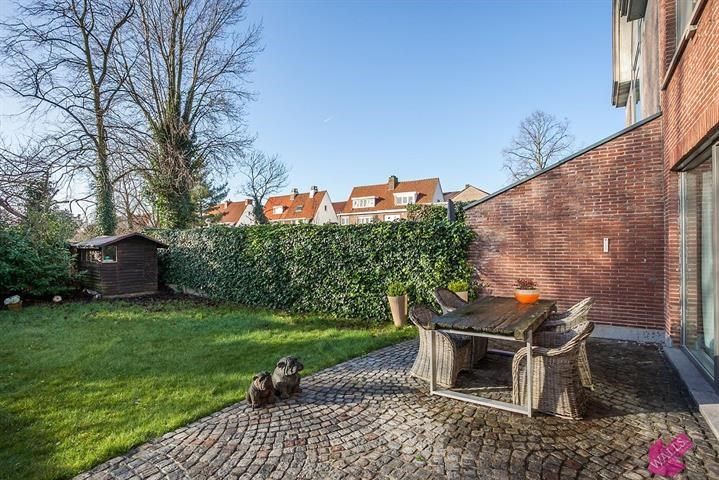 Prachtige halfopen bebouwing met tuin te Linkeroever foto 13