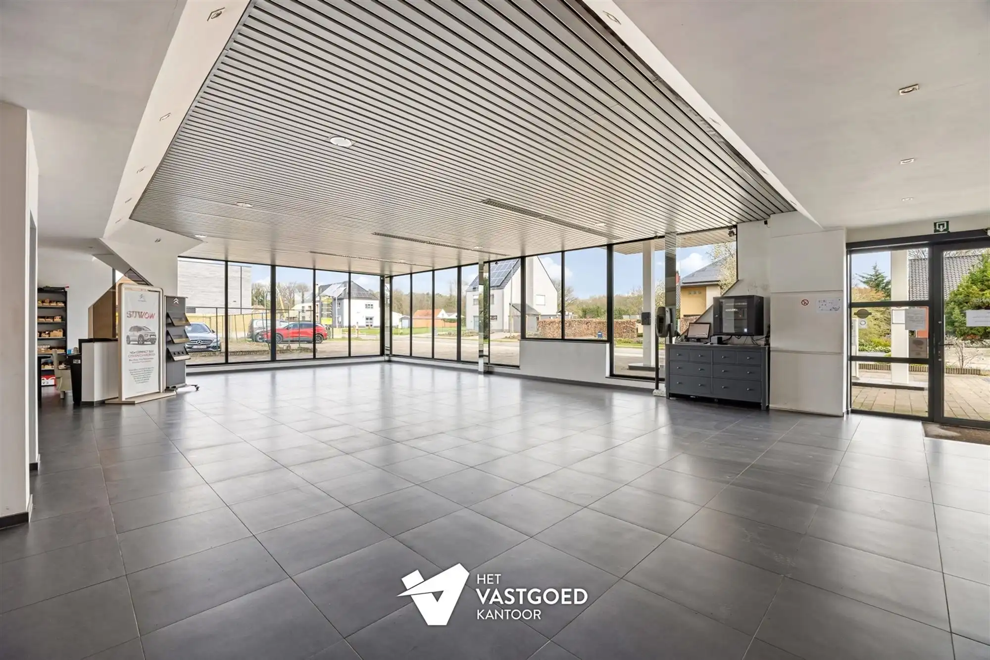 OVER TE NEMEN GARAGE (800M²) EN TANKSTATION GELEGEN OP EEN PERCEEL VAN 2727M² TE HAM foto 18