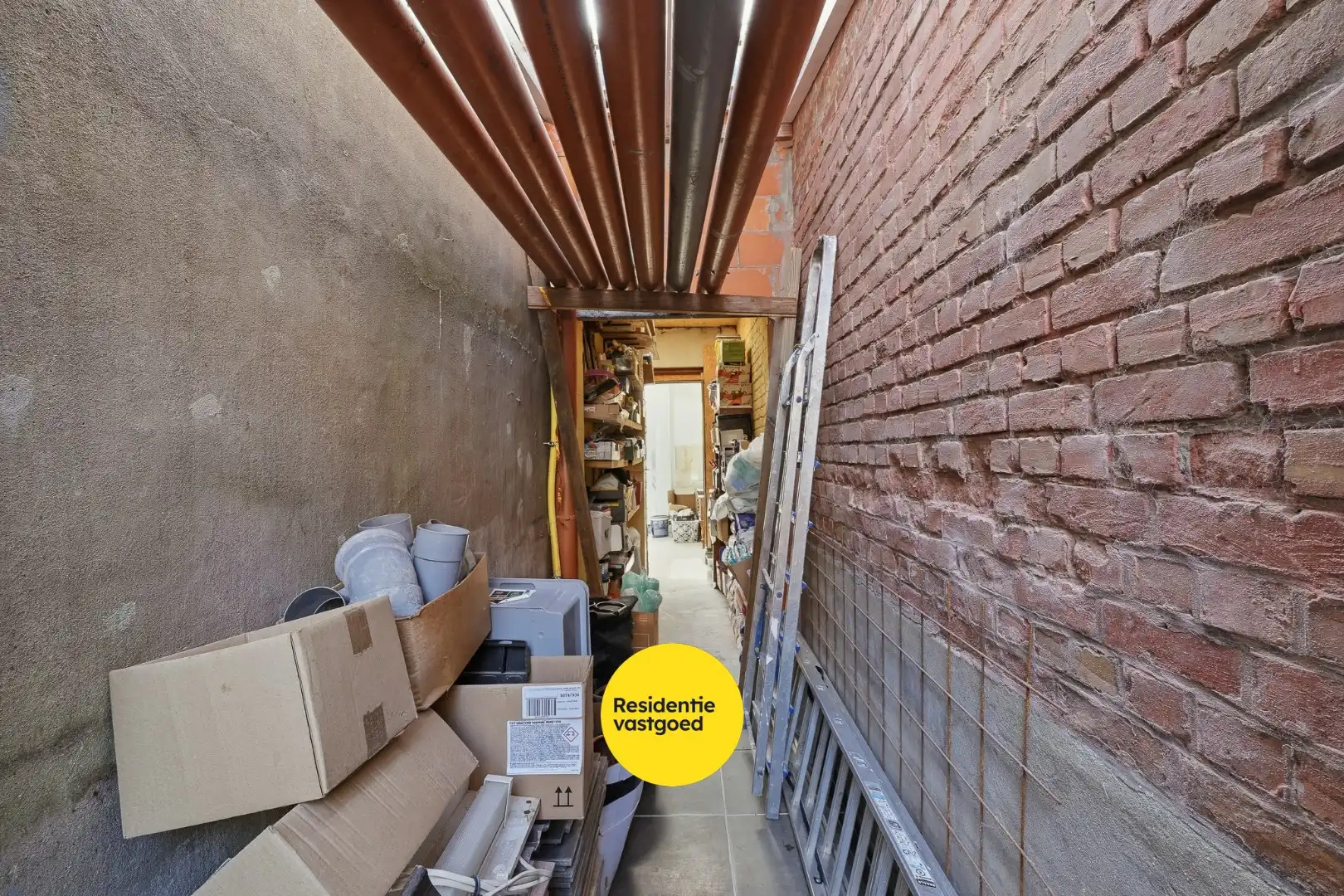 Verder af te werken woning in centrum Oudenburg foto 20
