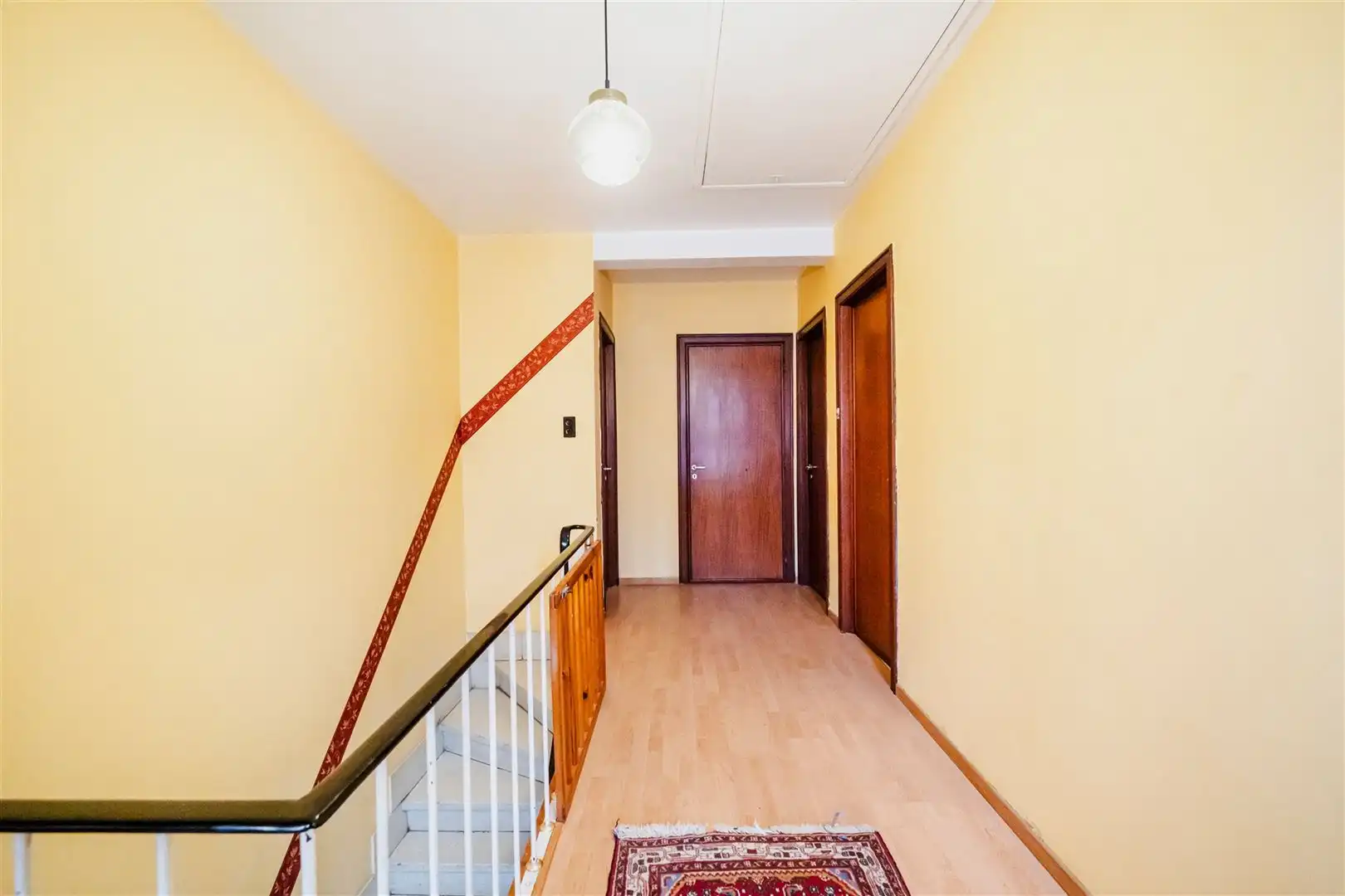 Commercieel uitstekend gelegen woning met tal van mogelijkheden foto 16