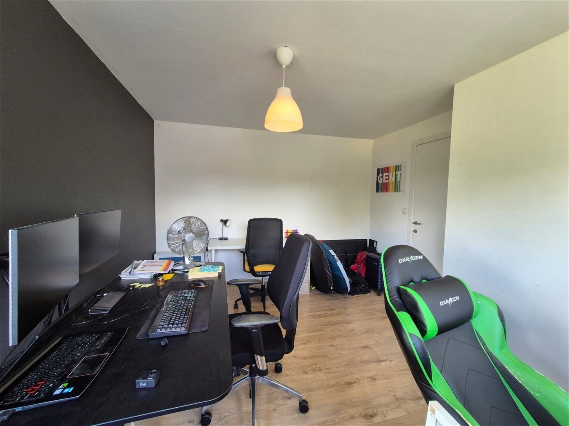 Bijzonder interessant gelegen recente woning met tuin en garage. foto 23