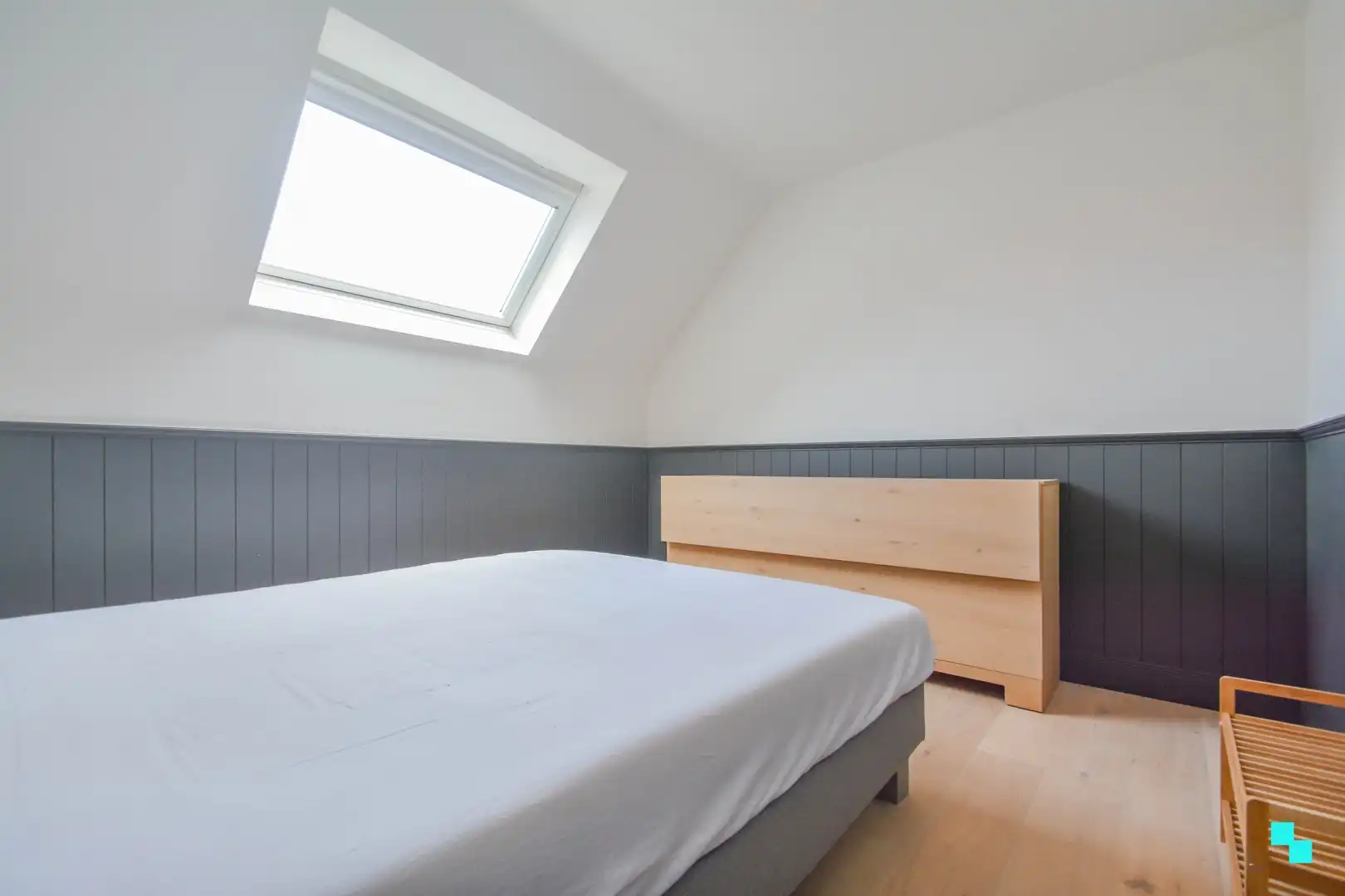 Ruim, instapklaar appartement nabij centrum Emelgem foto 16