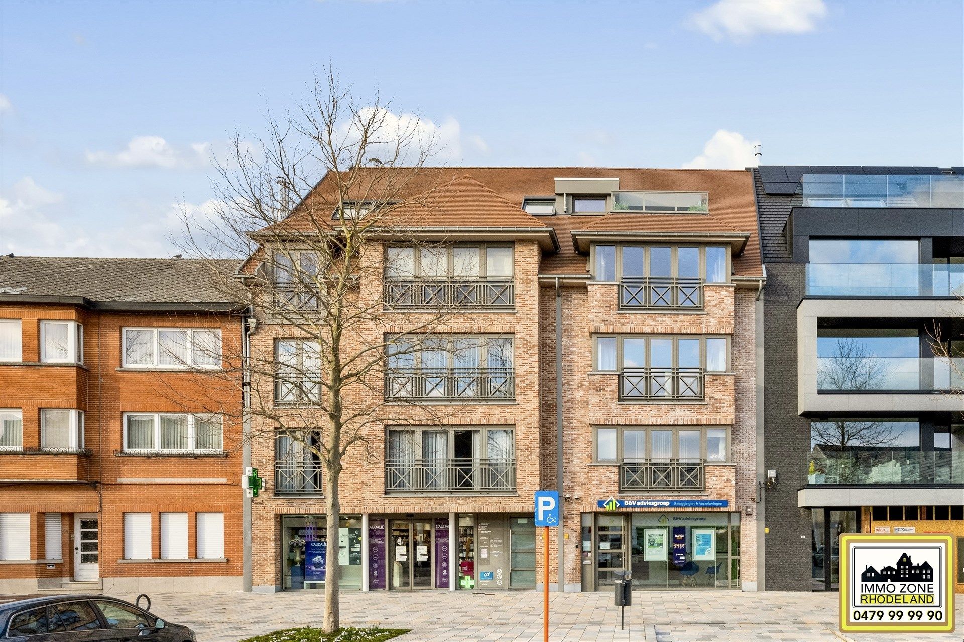 Prachtig appartement met 2 slpks en 2 terrassen op de markt foto 2