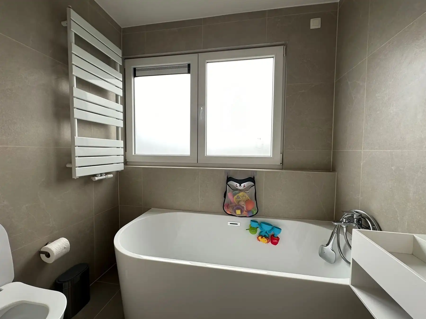 INSTAPKALRE 3 GEVEL WONING MET GARAGE foto 20