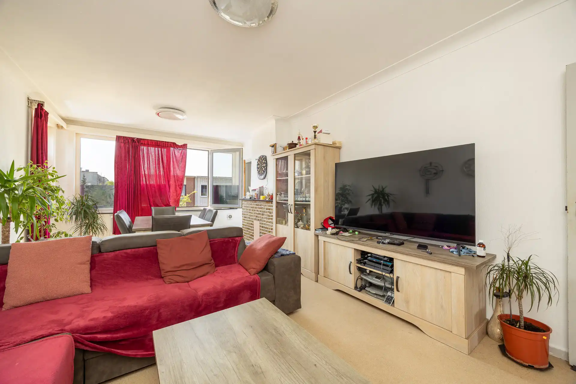 Op te frissen appartement met 2 slaapkamers op toplocatie foto 2