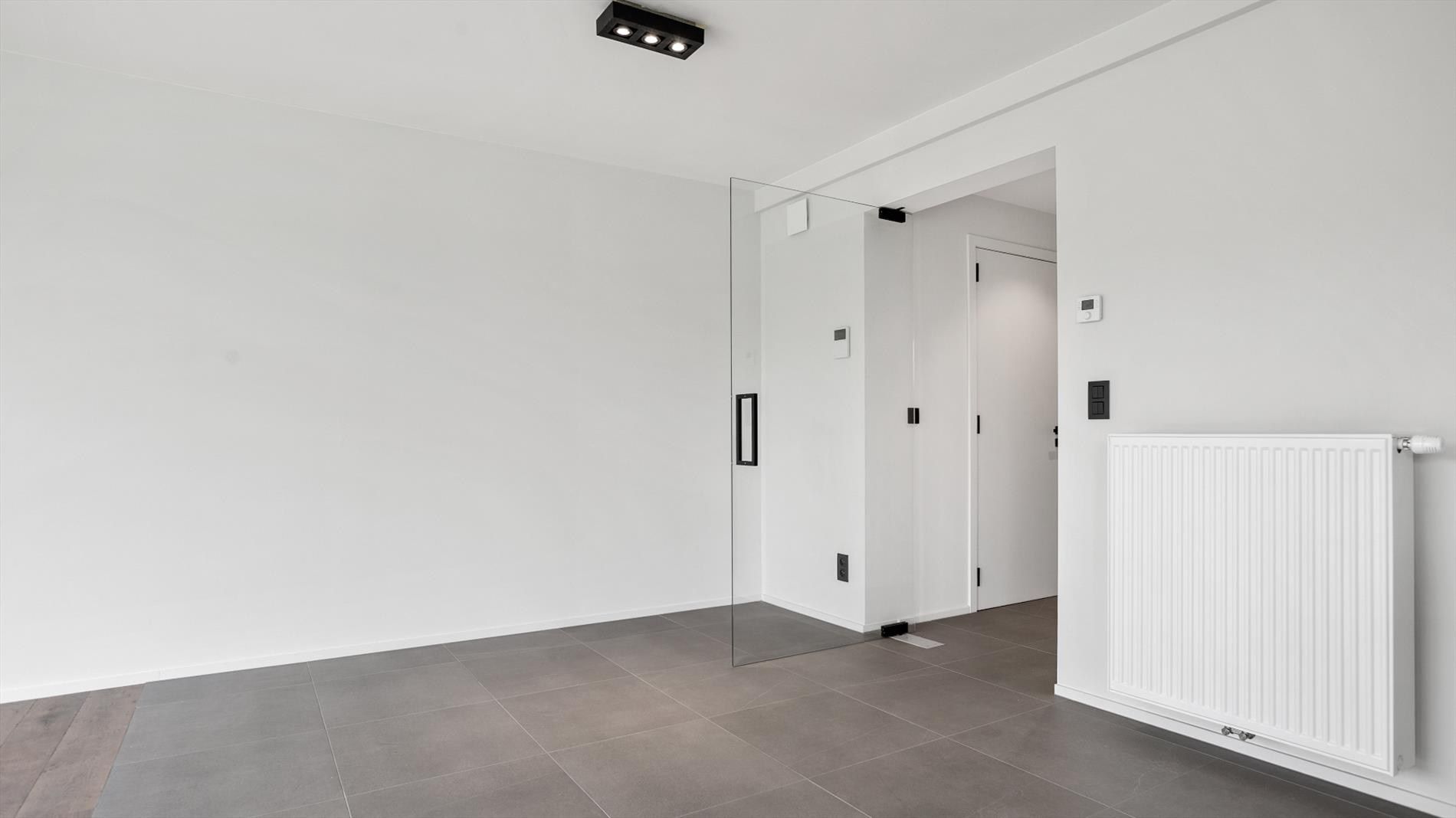 TE HUUR LINDEN appartement 2 slpks + terras  foto 12