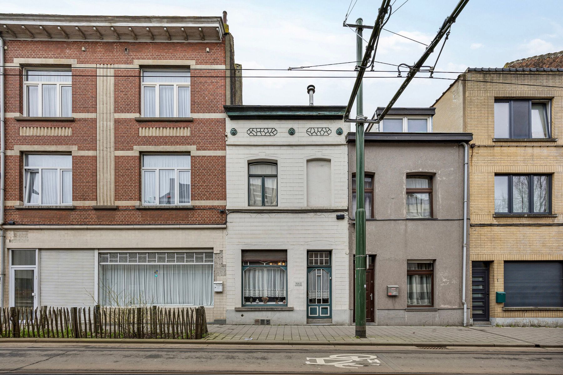 Gezinswoning met 2 slaapkamers, kelder en veranda in Jette foto 23