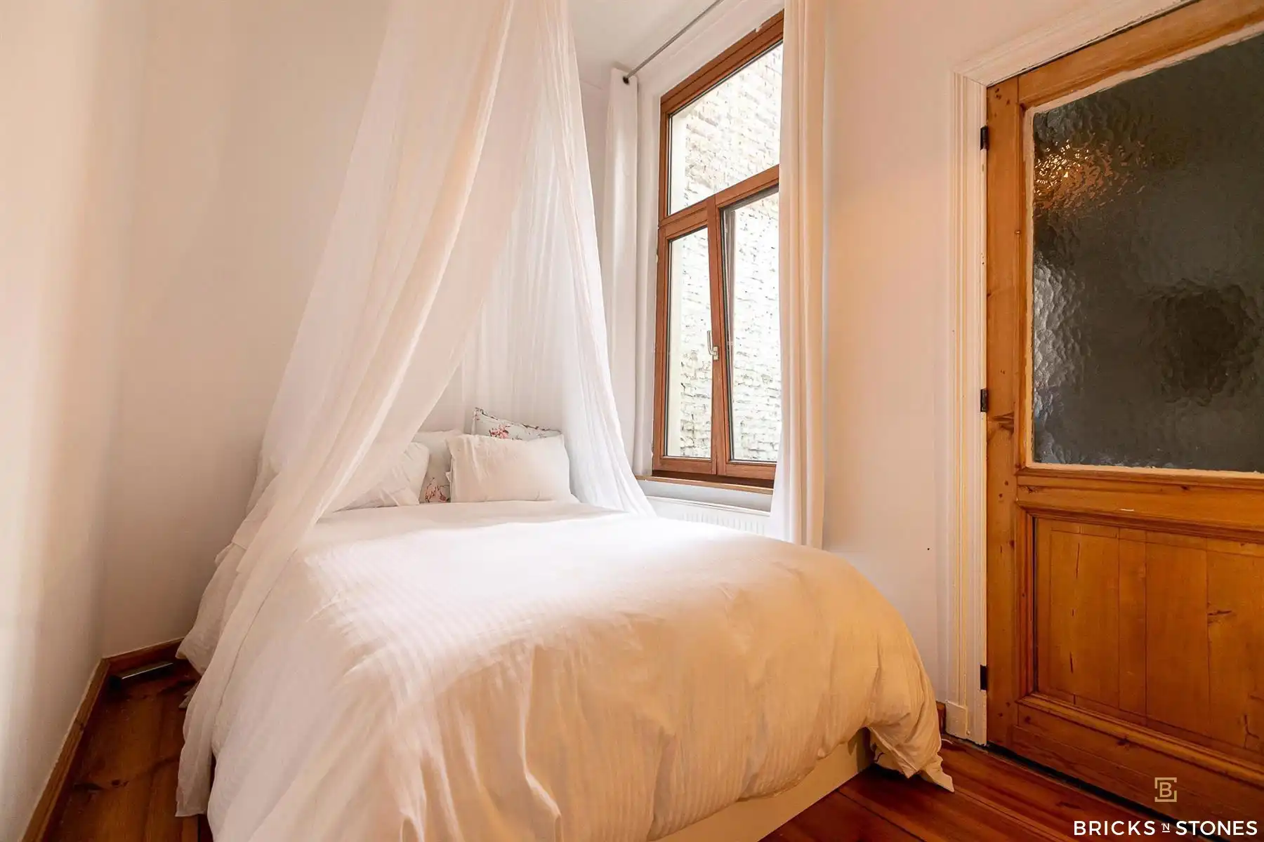 Gezellig gemeubeld appartement op de Vlaamsekaai op het trendy Zuid. foto 11