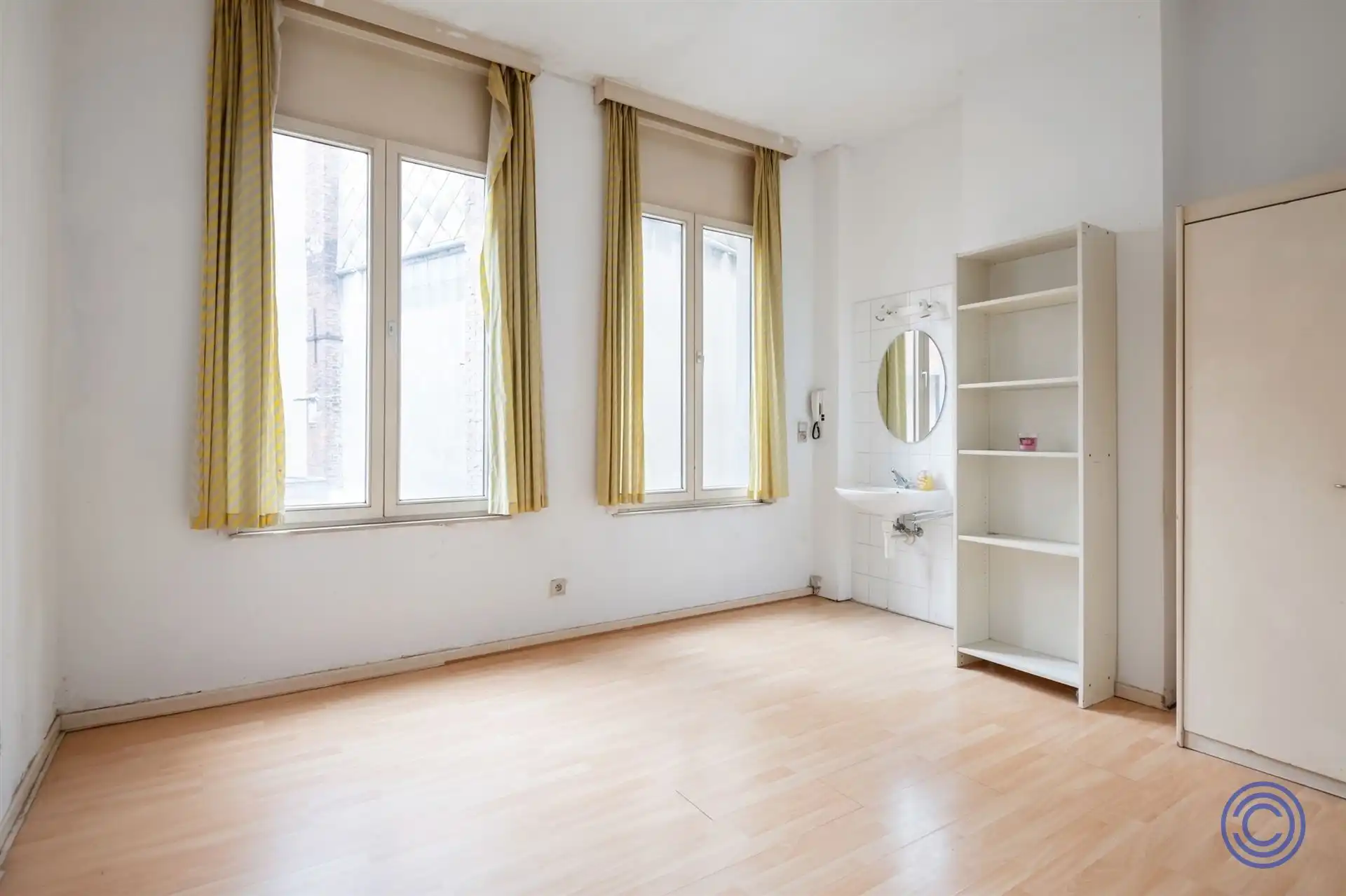 Huis ca. 172m² met stadskoer foto 3