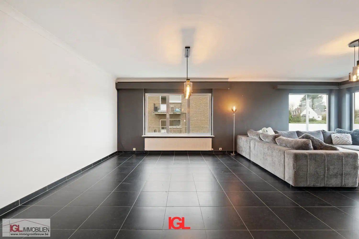 Ruim en licht appartement met 3 slaapkamers, groot terras en garage nabij centrum Sint-Pieters-Leeuw foto 11