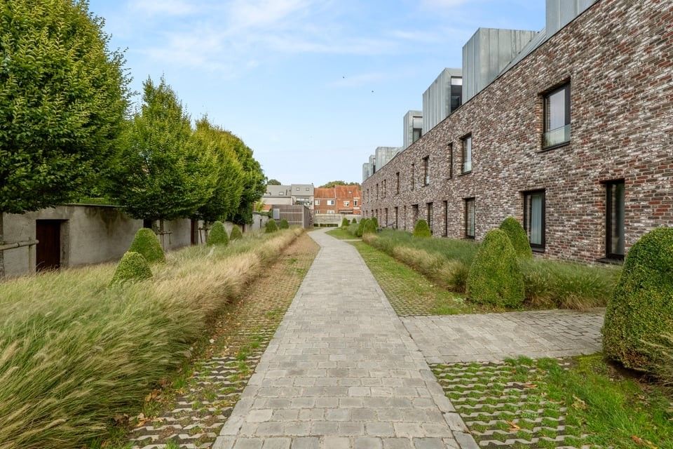 MODERN, KWALITATIEF EN LICHTRIJK APPARTEMENT MET UNIEK STUKJE DESIGN IN HARTJE TONGEREN foto 31