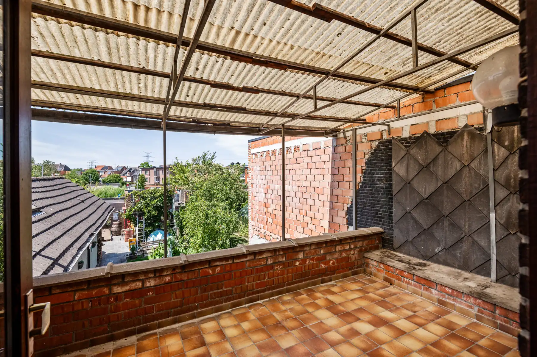 Ruim te renoveren duplex appartement met terras in centrum foto 3
