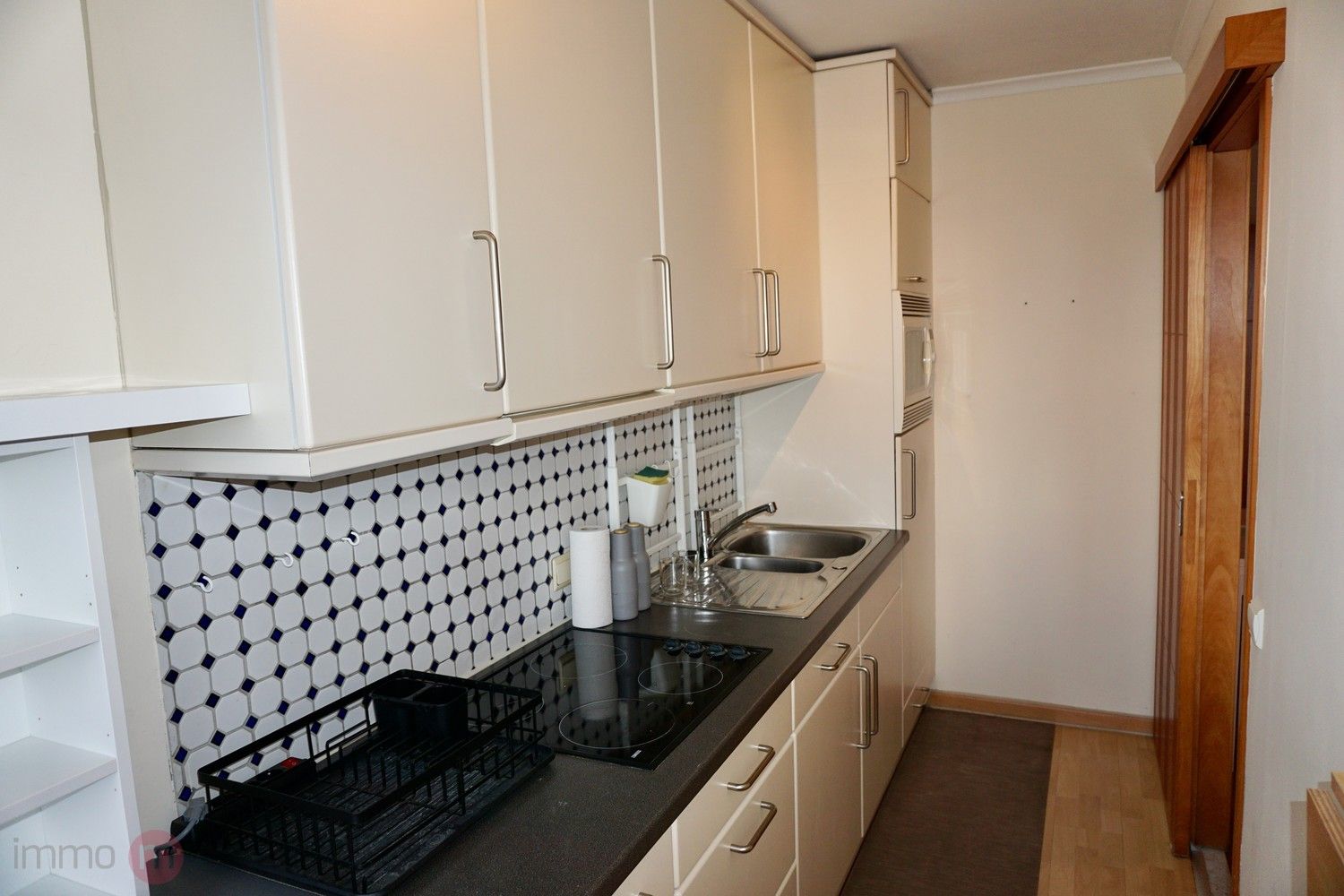 Gemeubeld appartement met 1 slaapkamer, bureelruimte, terras en fantastisch uitzicht over Leuven. foto 7