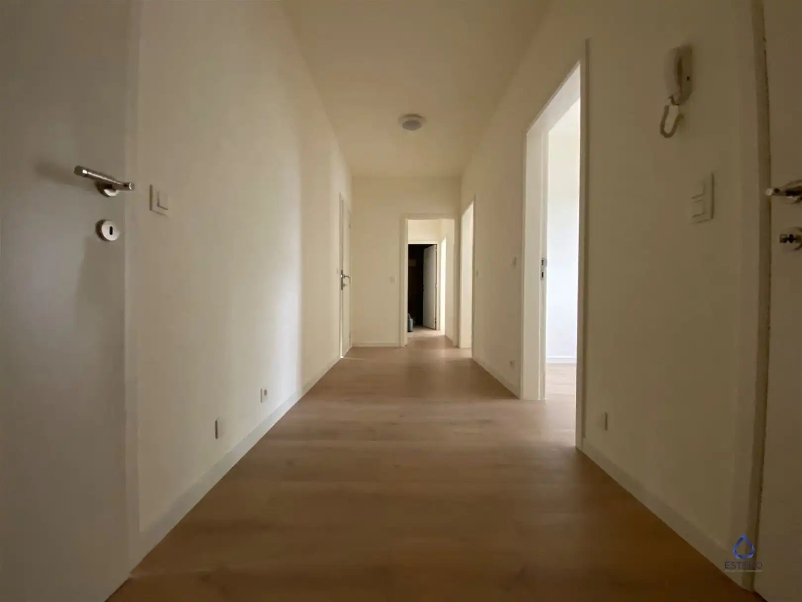 Nieuwbouwappartement met 3 slpk en ruim terras. foto 6