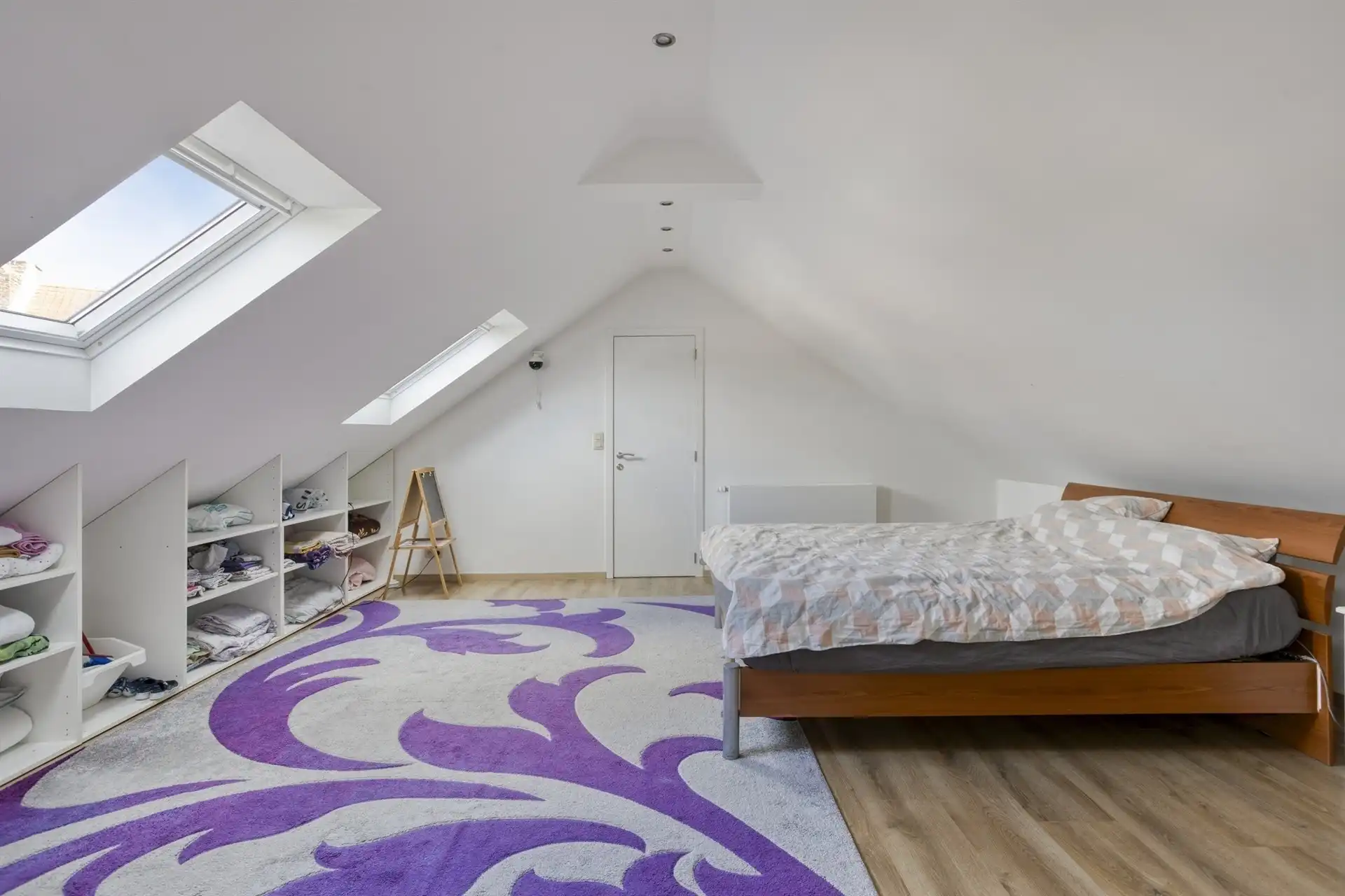 Woning met overvloed aan ruimte en potentieel foto 14