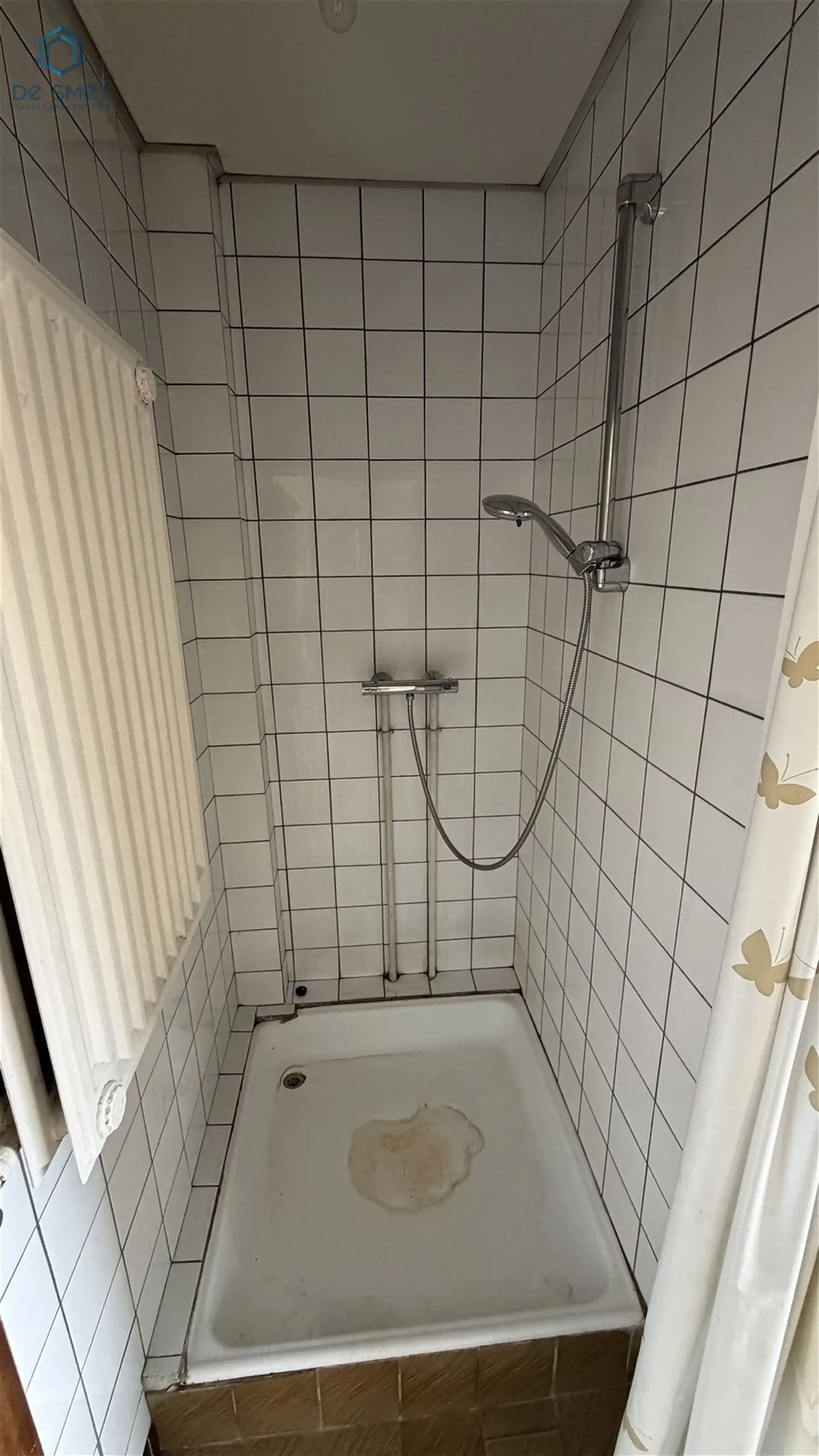 Te renoveren woning/projectgrond met 4 slp, garage en atelier. foto 11