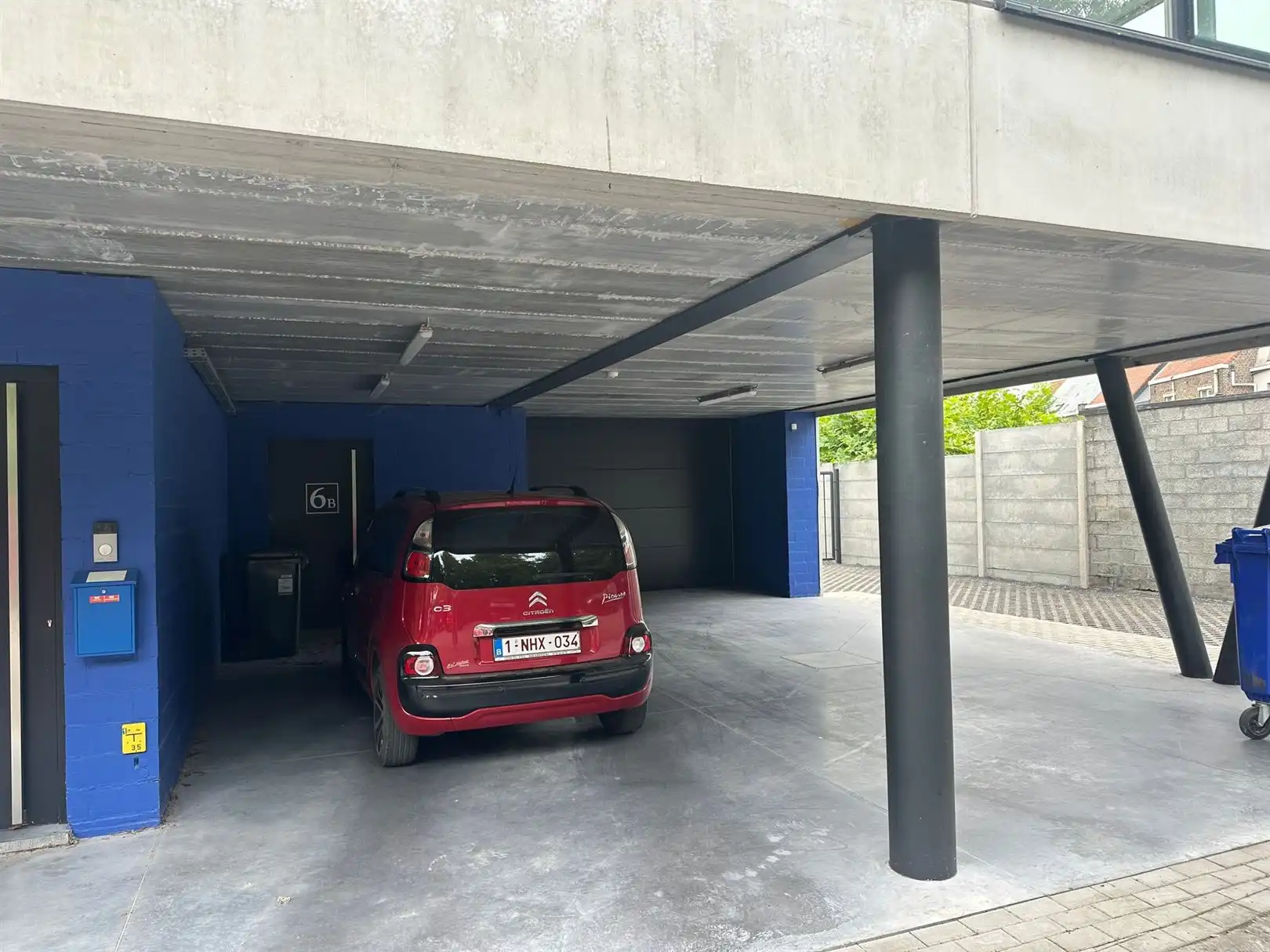 Magazijn 220m² te Leupegem foto {{pictureIndex}}