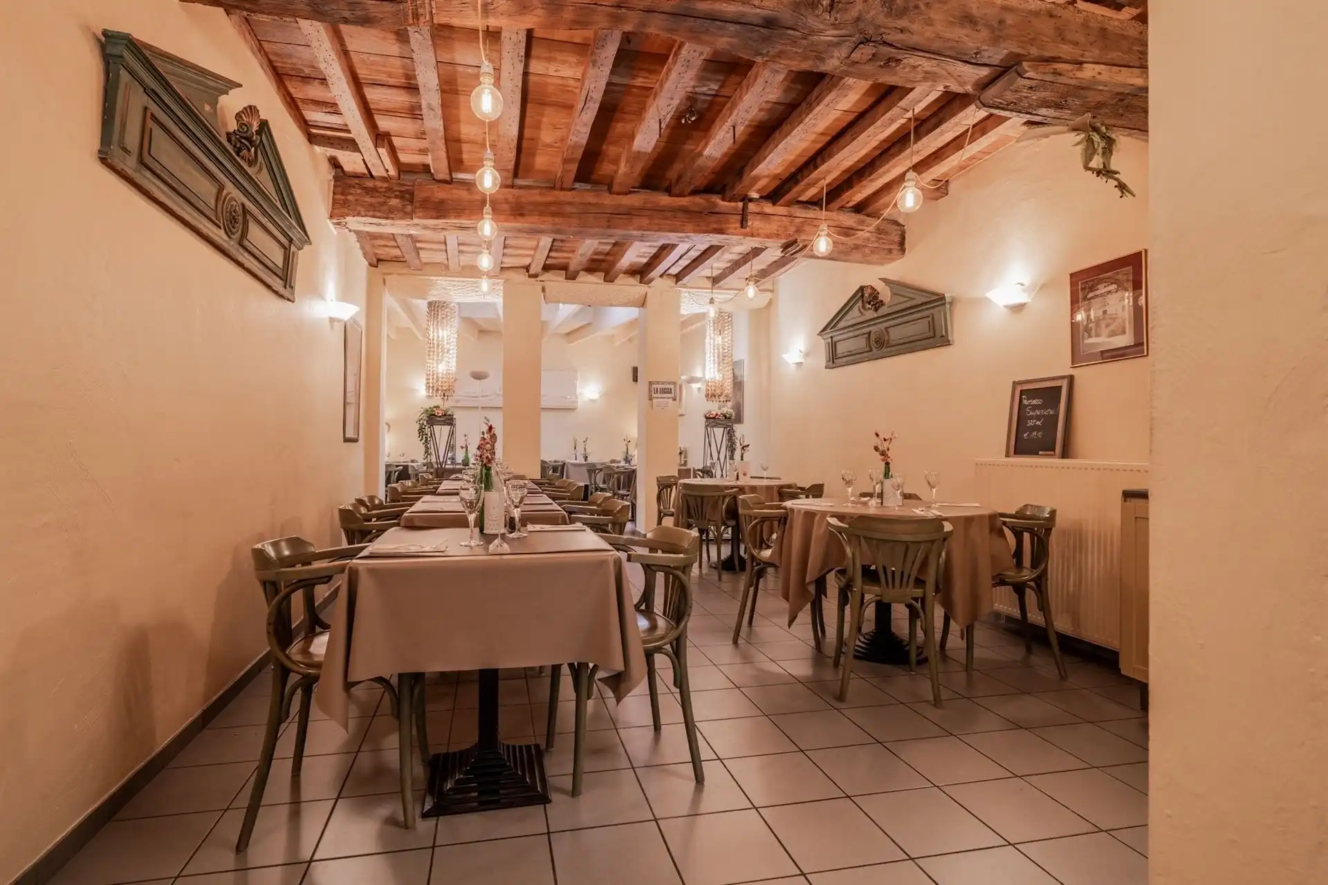 Handel 98 m2 en 62 m2 op 1e verd + duplex appartement op 2e & 3e  foto 6