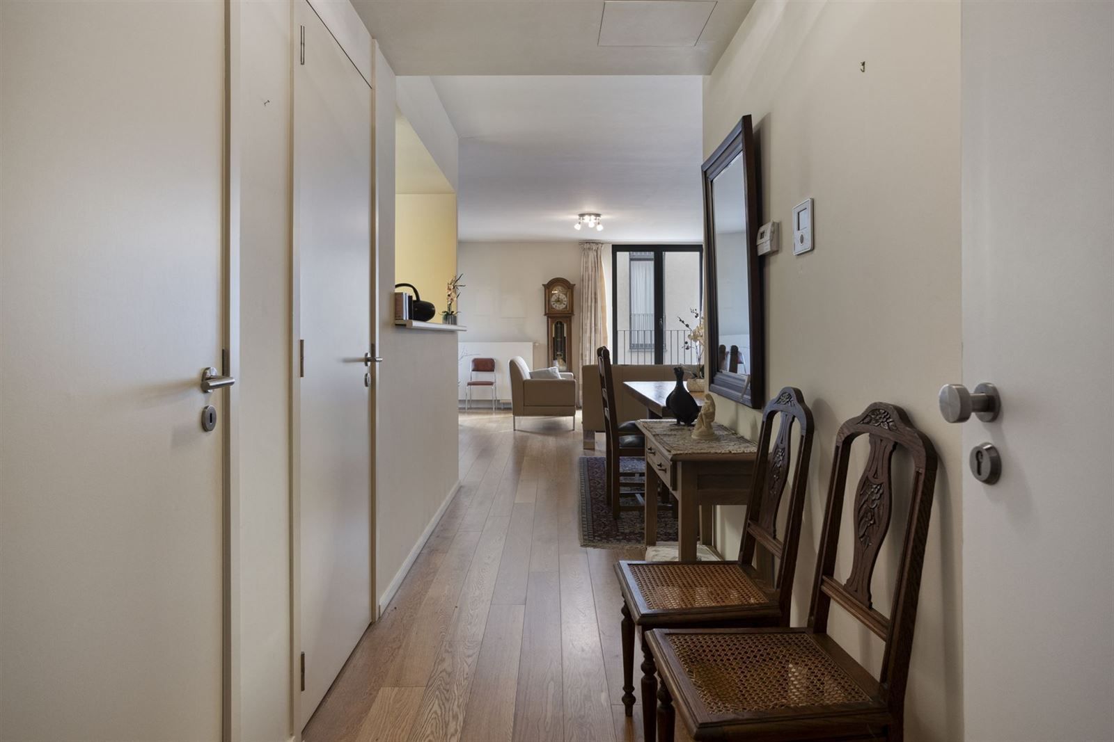 Appartement op 2de verdieping (lift) met 3 slaapkamers + terras  foto 4