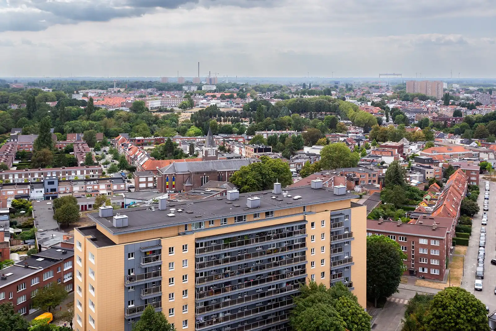 Lichtrijk appartement met ruim terras foto 20