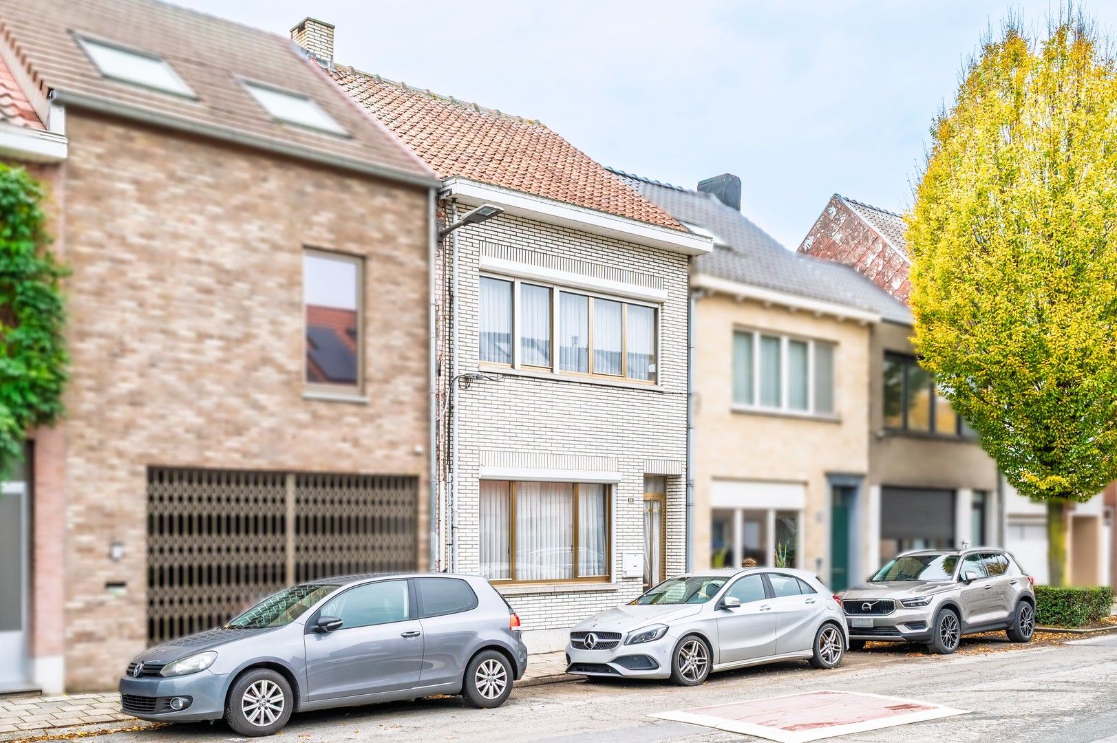 Hoofdfoto van de publicatie: Te renoveren woning met grote tuin