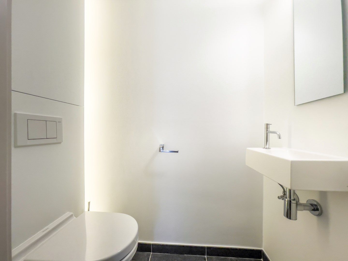 Recent appartement met OPEN ZICHT, zeer goed gelegen in een rustige straat vlakbij het Driehoeksplein. foto 11