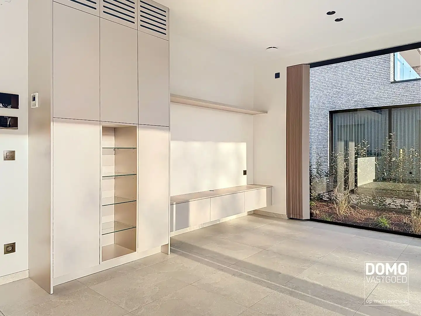 HOOGWAARDIG AFGEWERKT APPARTEMENT VAN 122,50 M² MET 2 SLAAPKAMERS, RUIM TERRAS EN PARKEERPLAATS TE CENTRUM TUILT foto 7