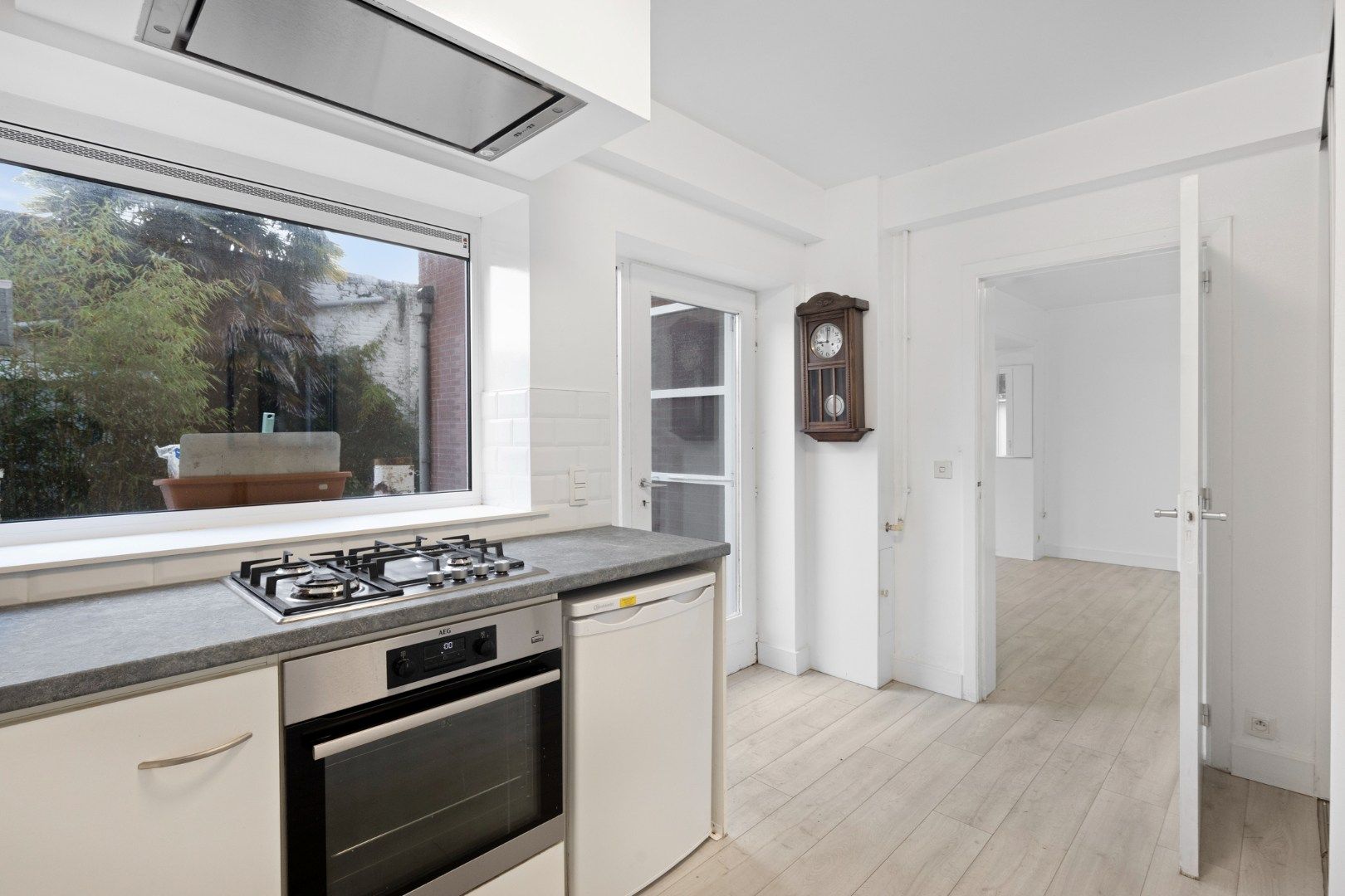 Ruim gelijkvloers appartement met 3 slaapkamers! foto 5