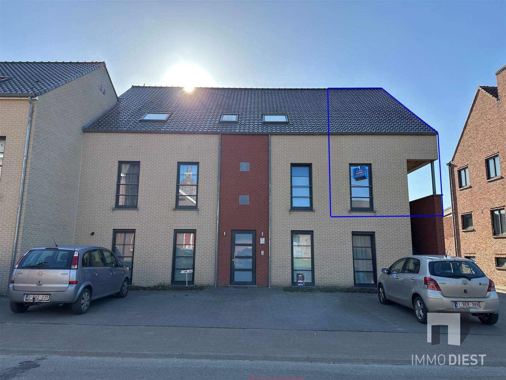 Ruim en energiezuinig duplexappartement (100 m²) met zonnig terras in Schaffen foto {{pictureIndex}}