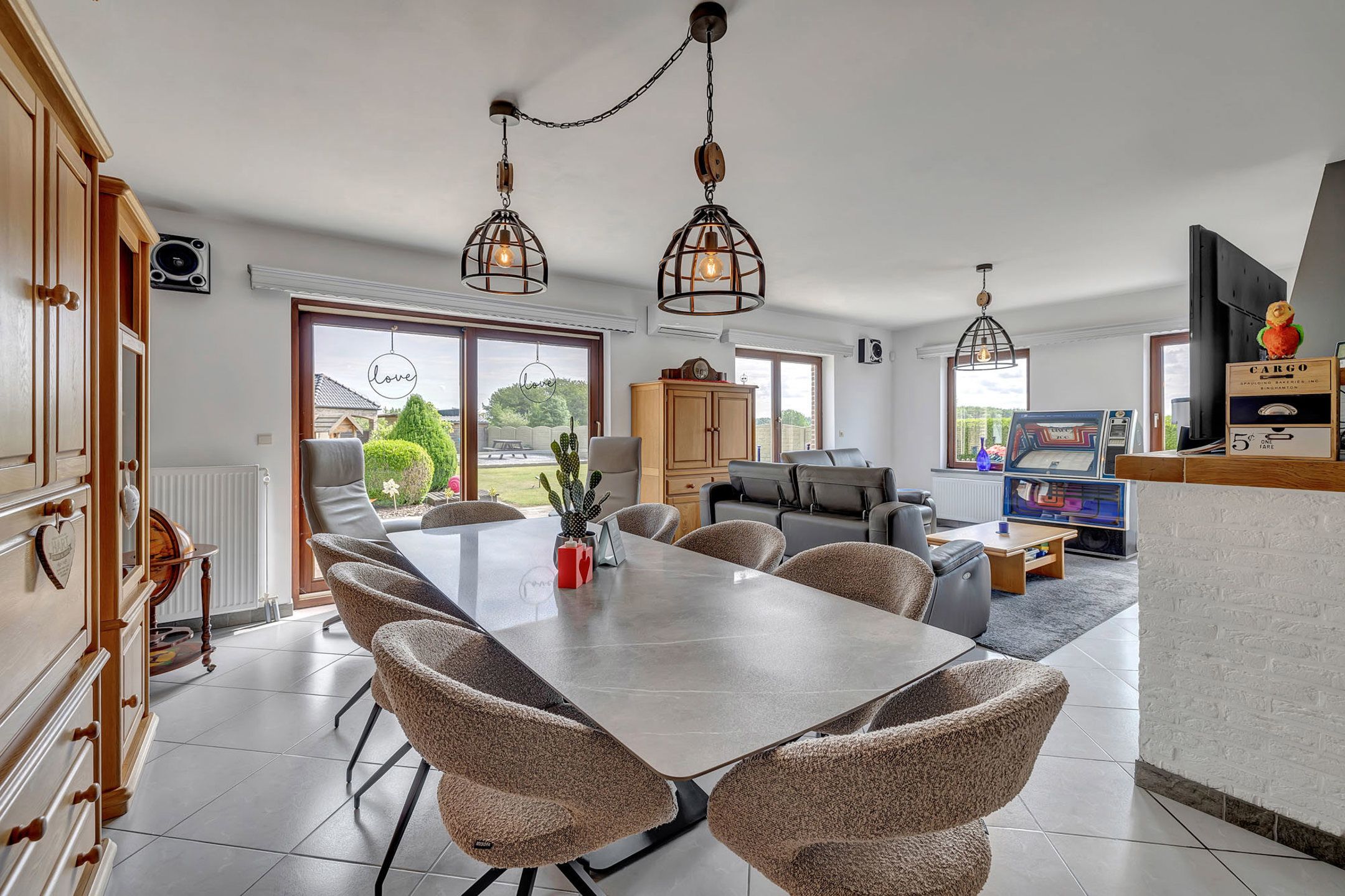 Ruime, prachtig gelegen woning met diverse mogelijkheden foto 4