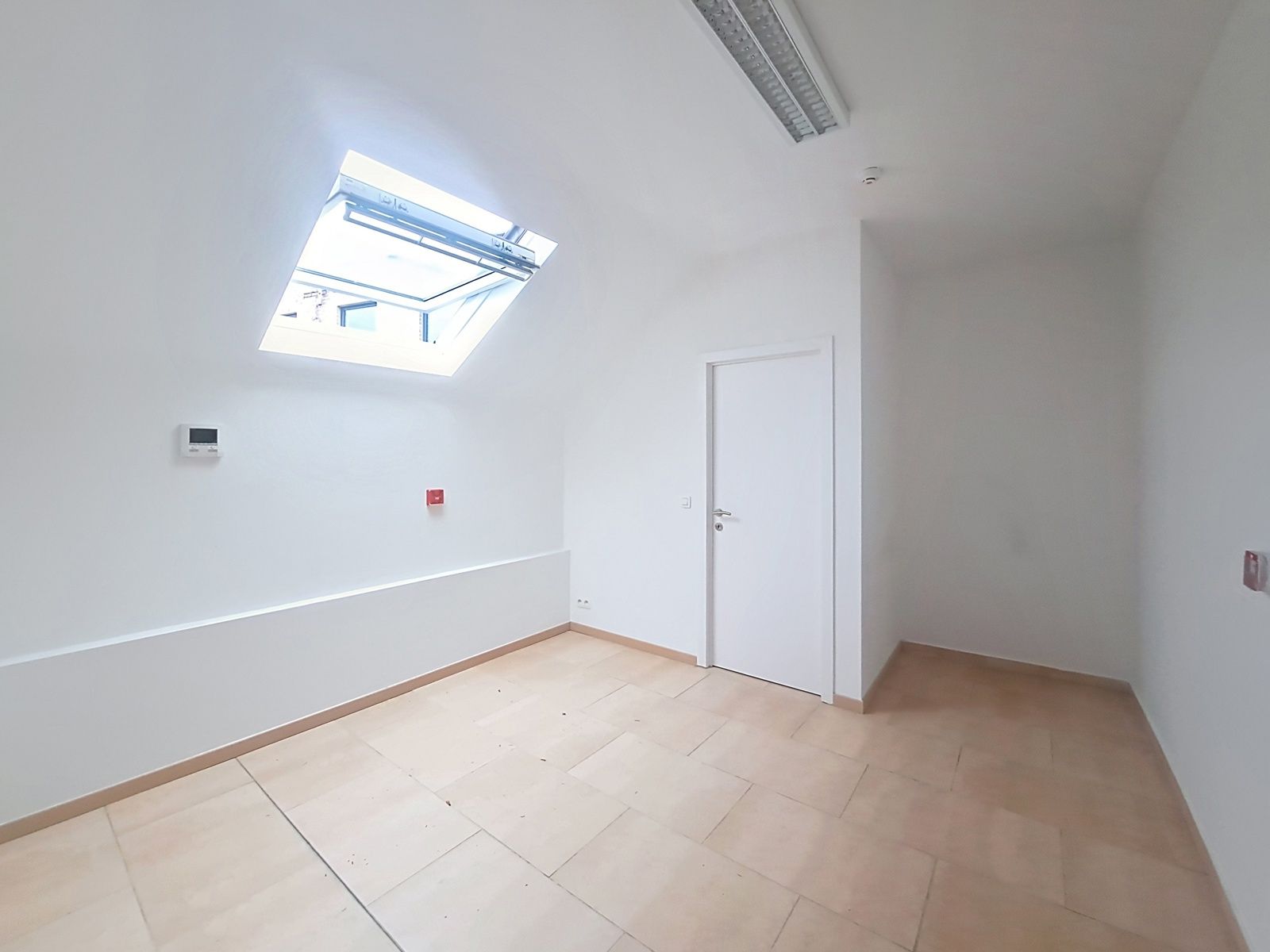 Commerciële ruimte te huur foto 6