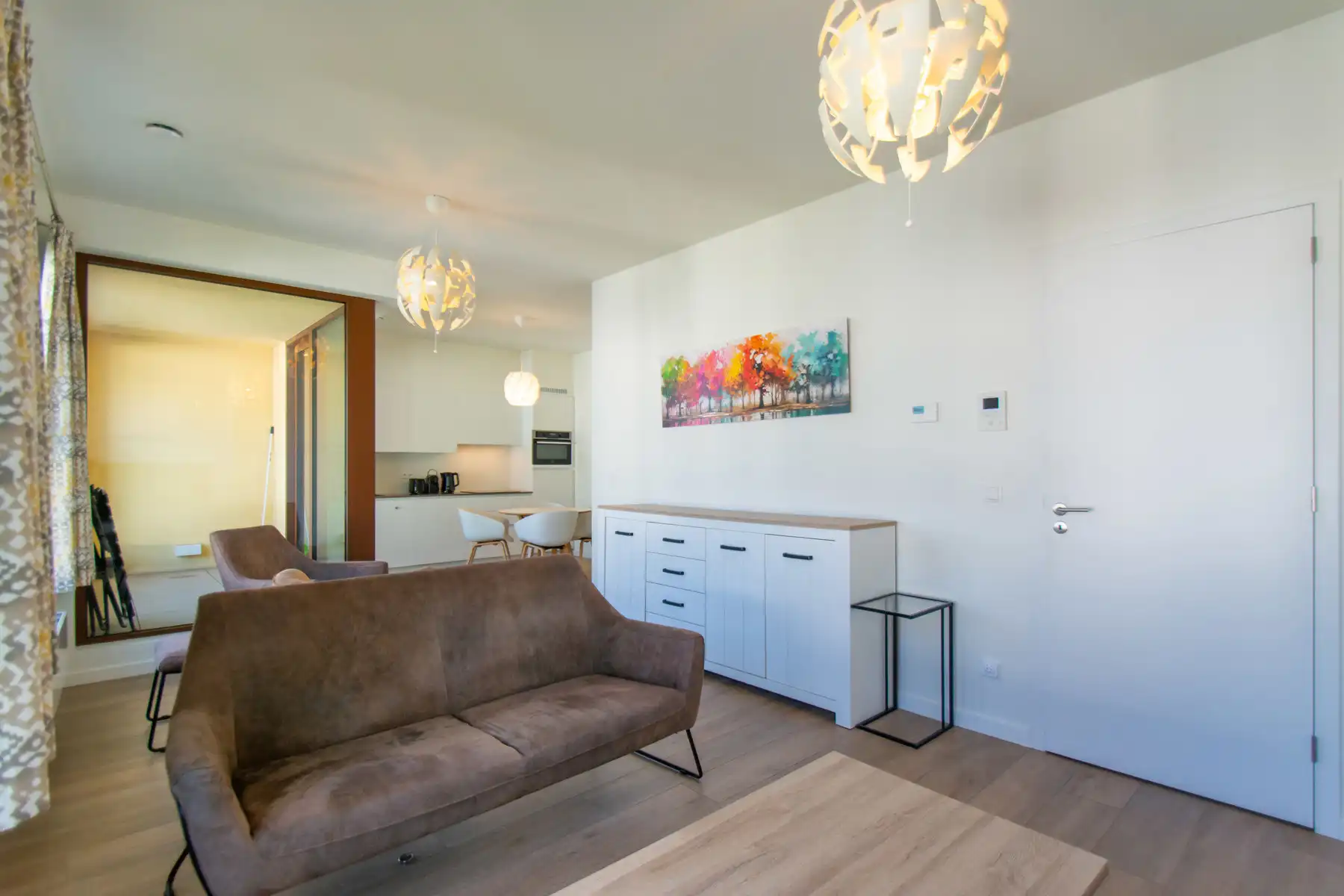 Prachtig gemeubeld 1-kamer appartement met TERRAS foto 4