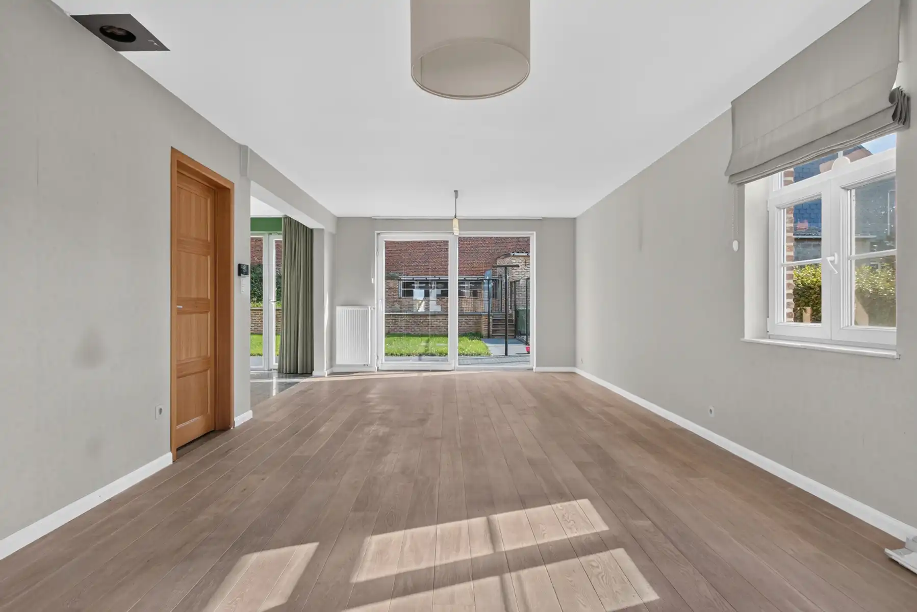 INSTAPKLARE WONING + 3 SLK + TERRAS + TUIN + KELDER + GARAGE foto 4