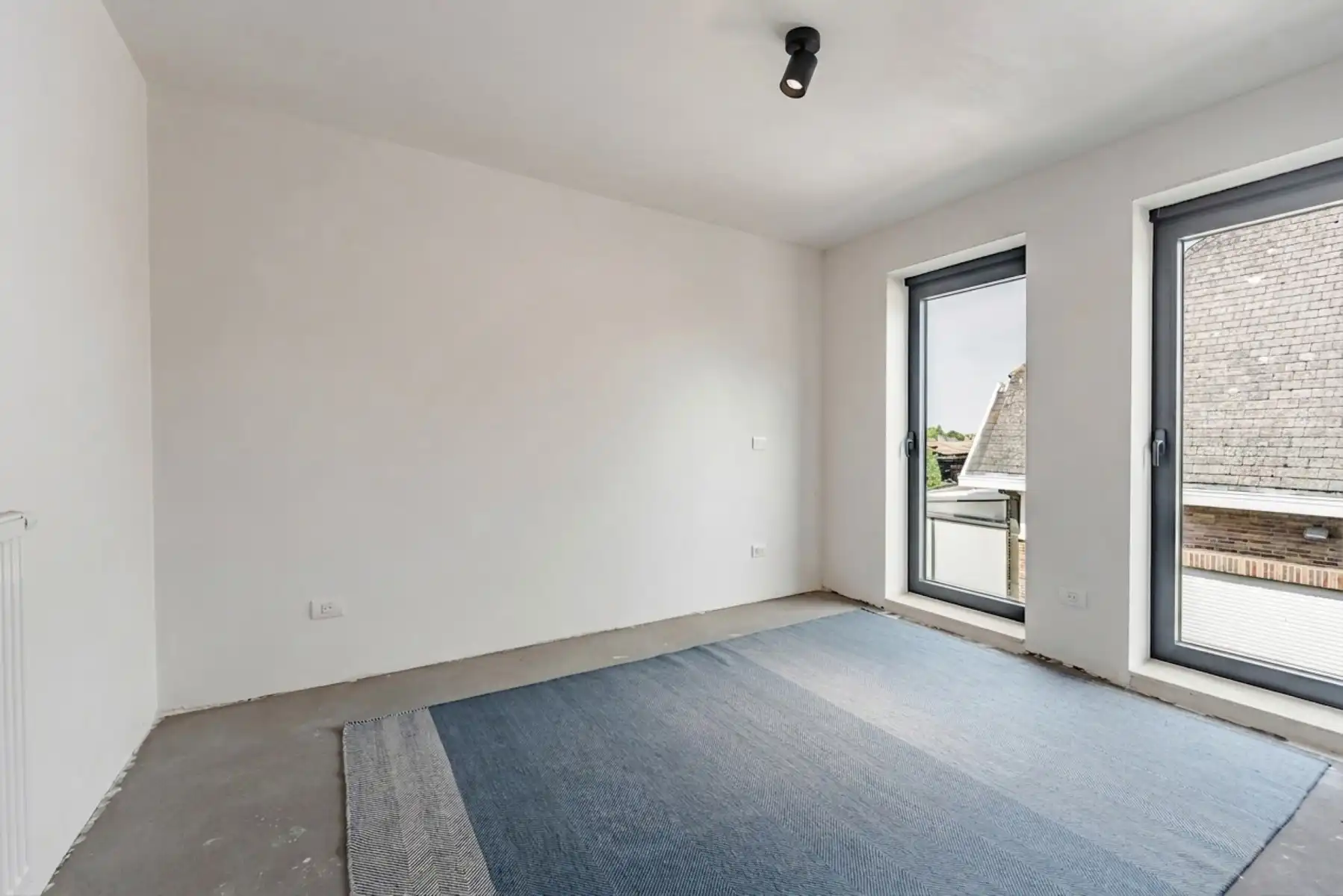 Moderne, halfopen woning foto 8