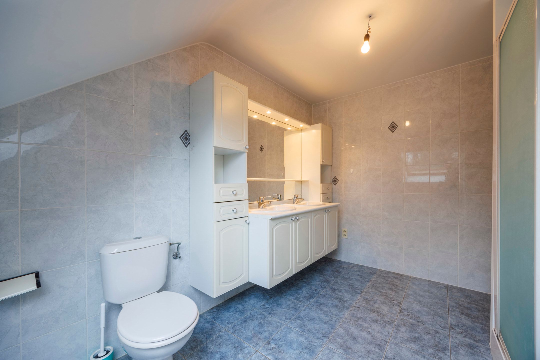 Landelijke, instapklare gezinswoning met 3 slaapkamers foto 17